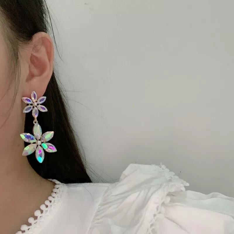 オーロラフラワーピアス❤︎ | * ੈ✩‧₊˚みじぇる˚ ₊ ‧ ੈ*✩