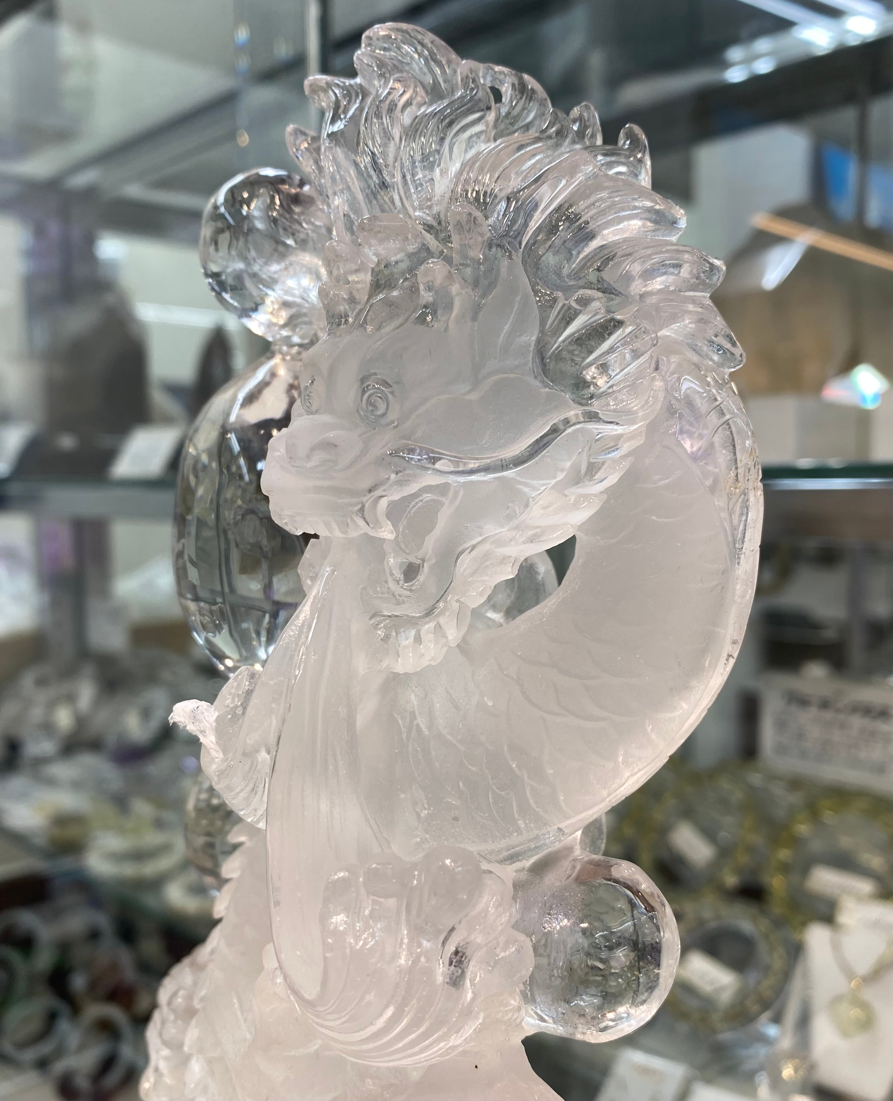 厳選 水晶昇龍 透かし彫り水晶龍 巨大な水晶龍 ライモナイト入り水晶龍