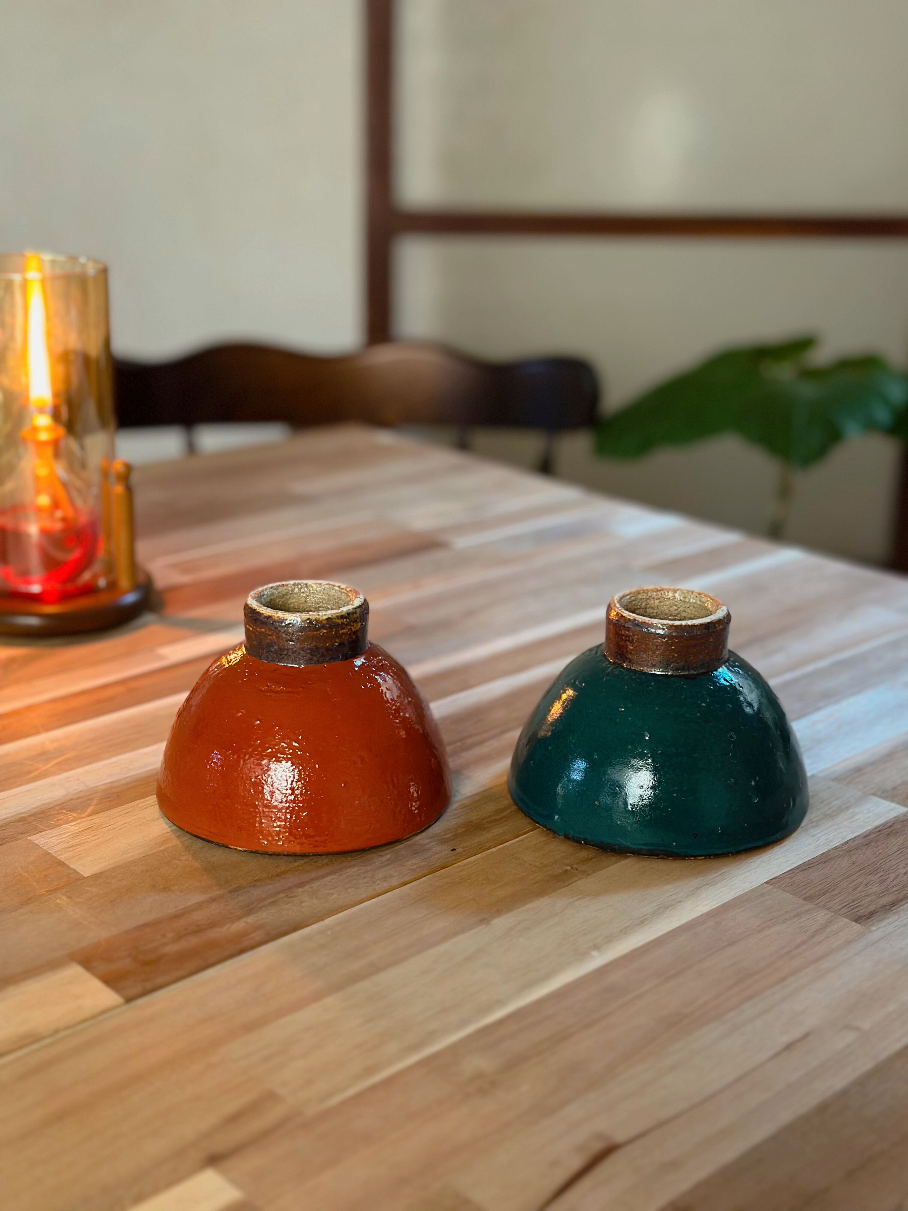 信楽焼 高台ご飯茶碗 赤／緑 | 陶器屋カフェつむぎ produced by 松屋陶器