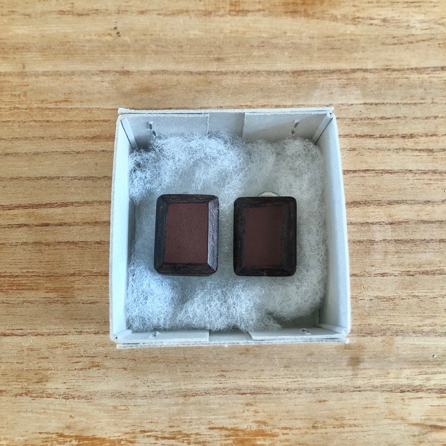 革の石(chocolate) イヤリング007