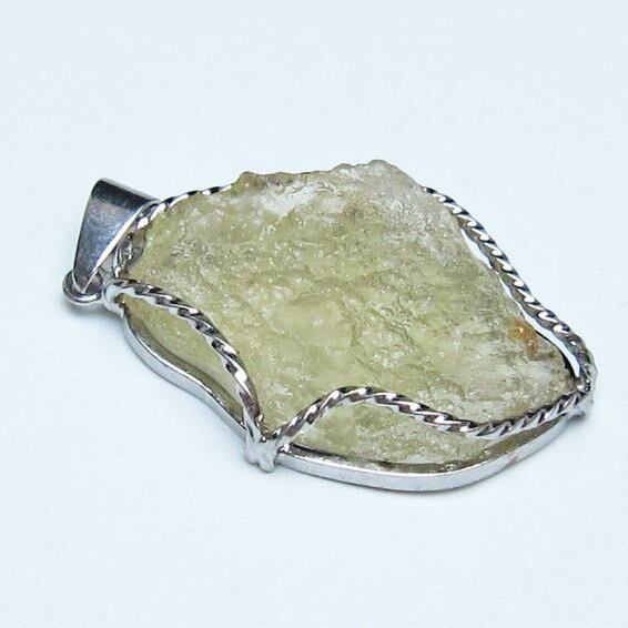 リビアングラス ペンダント 一点物 おまかせ便 112-13937