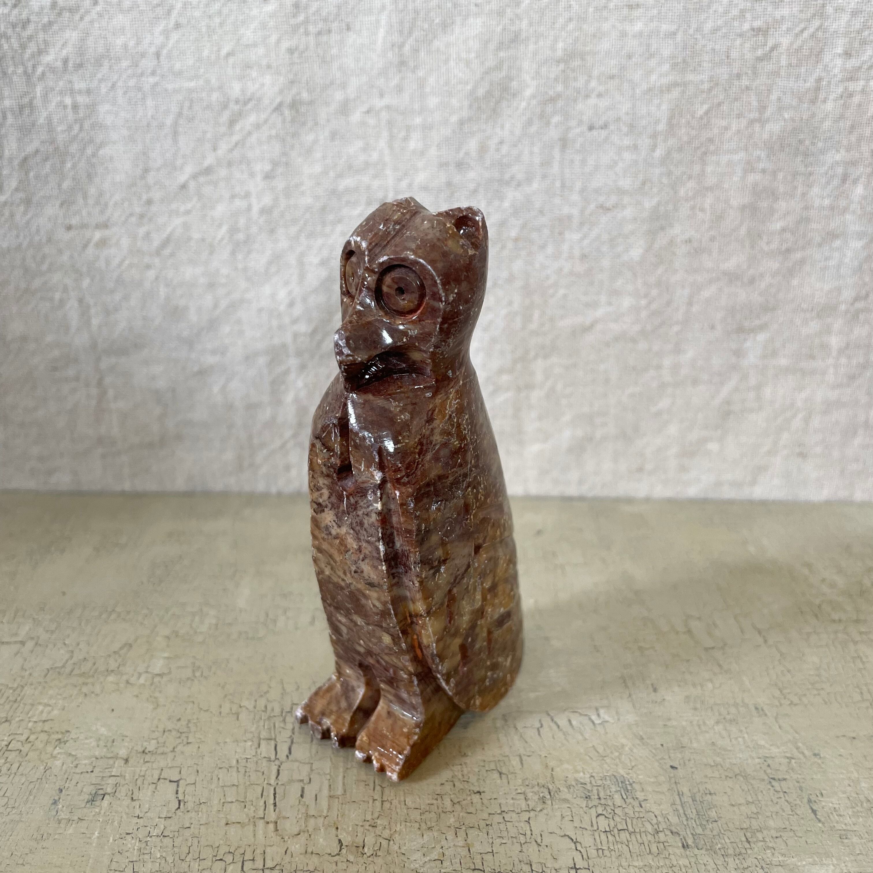 石のフクロウさん