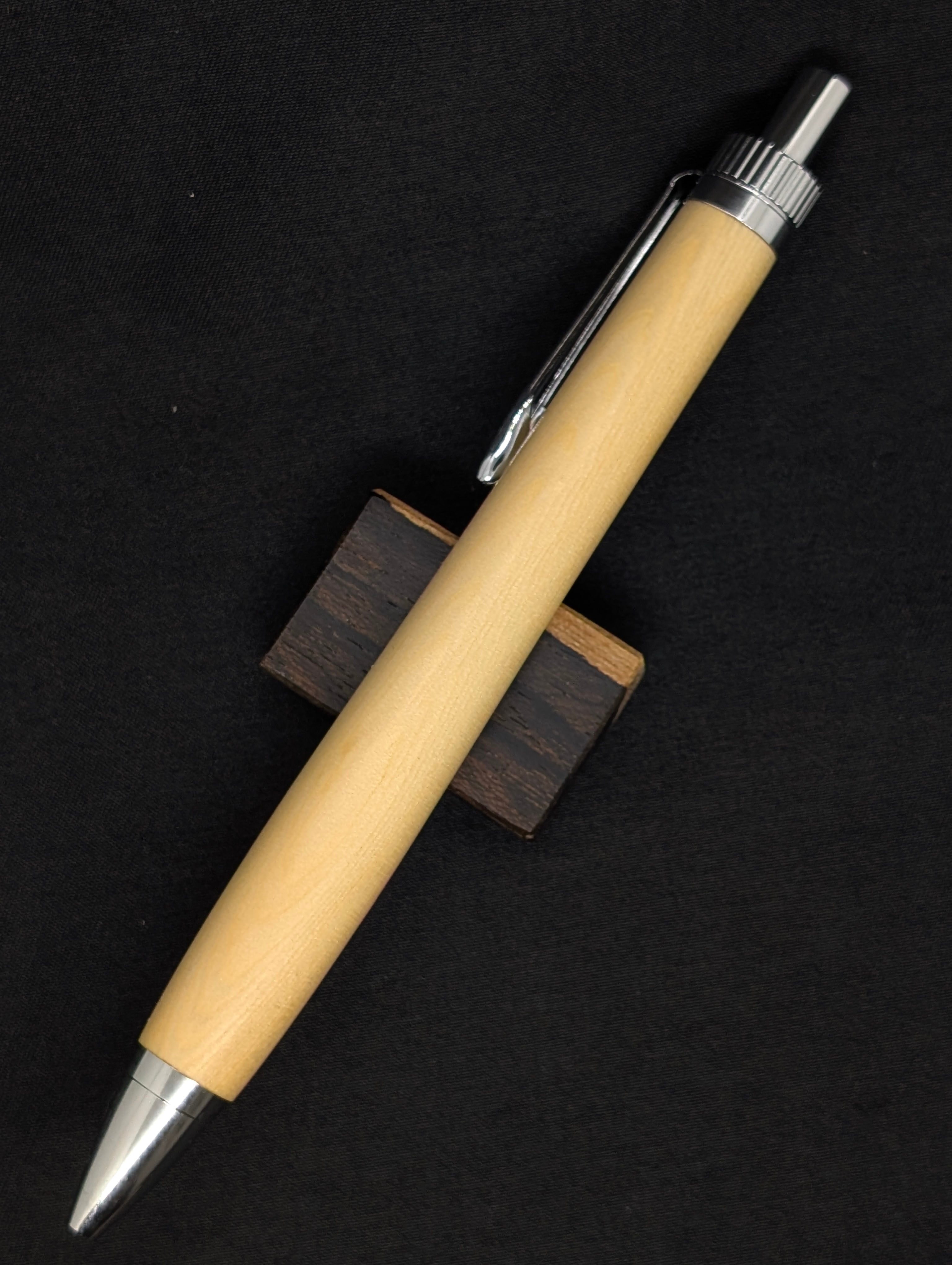 工房雨魚 Wood Craft Amago