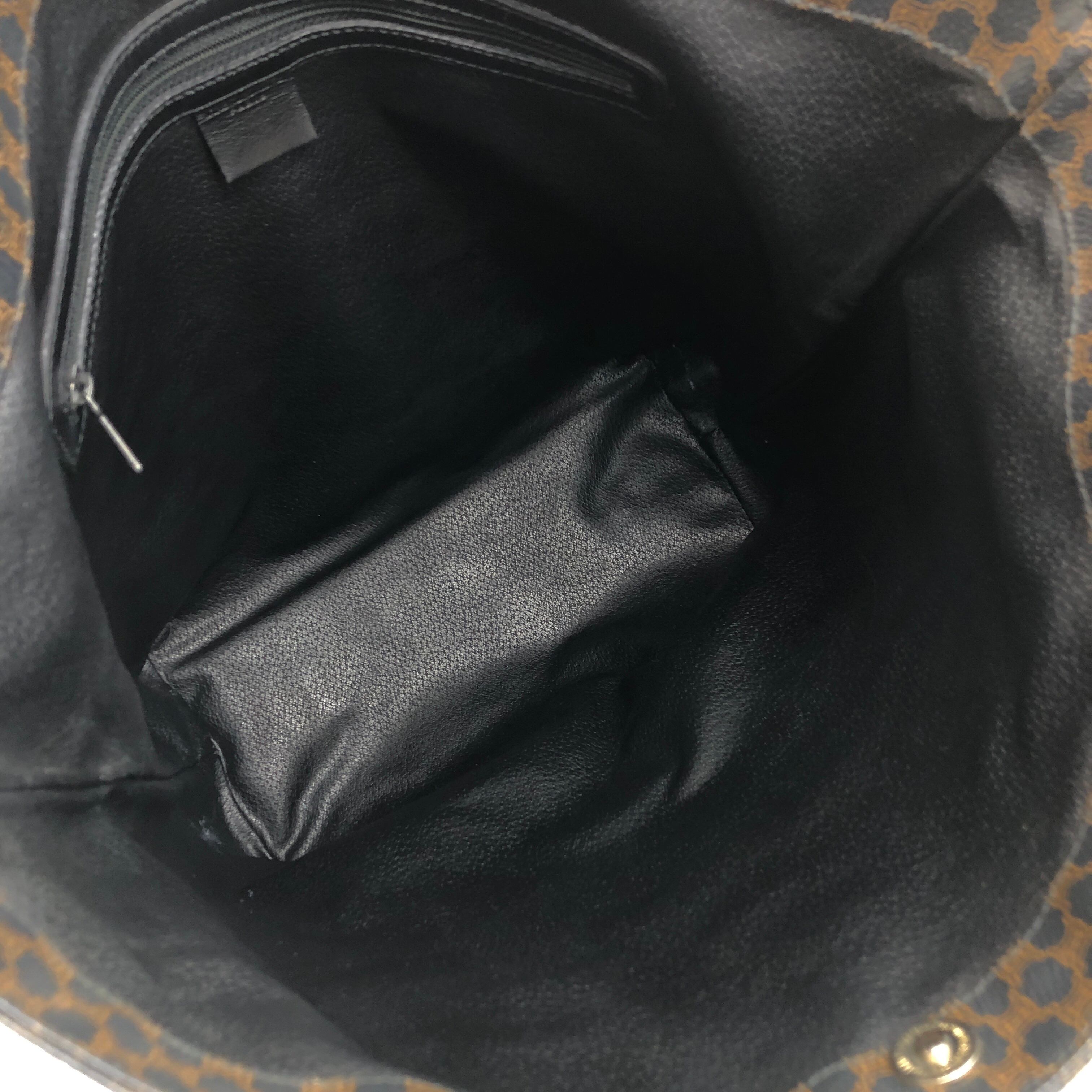 CELINE セリーヌ マカダム ショルダーバッグ ブラック ブラゾン型押し