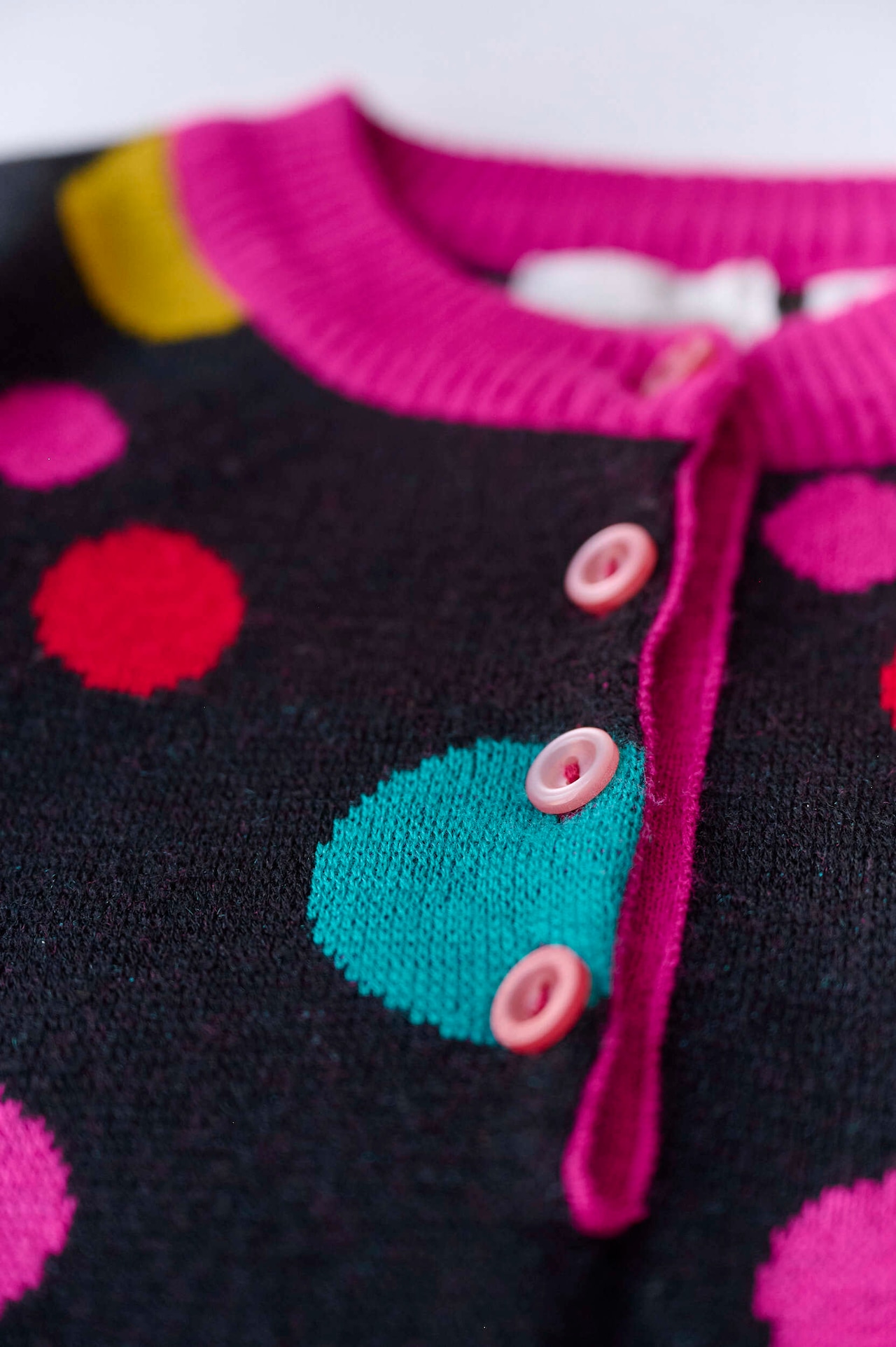 Neon dots sweater
