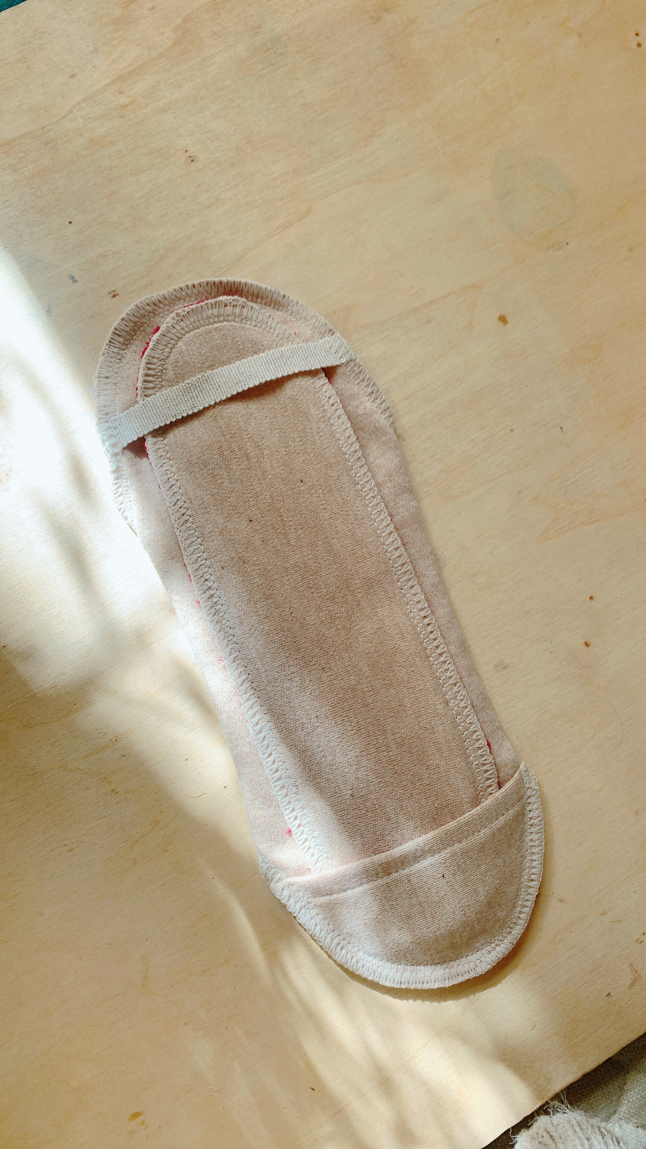 布ナプキンset (ﾎﾙﾀﾞｰ 1枚・ﾊﾟｯﾄﾞ2枚)          マゼンダピンク　第8チャクラ