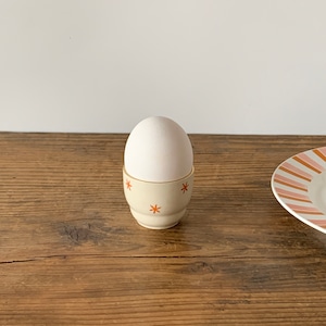 ARABIA / VIKTORIA Egg Stand