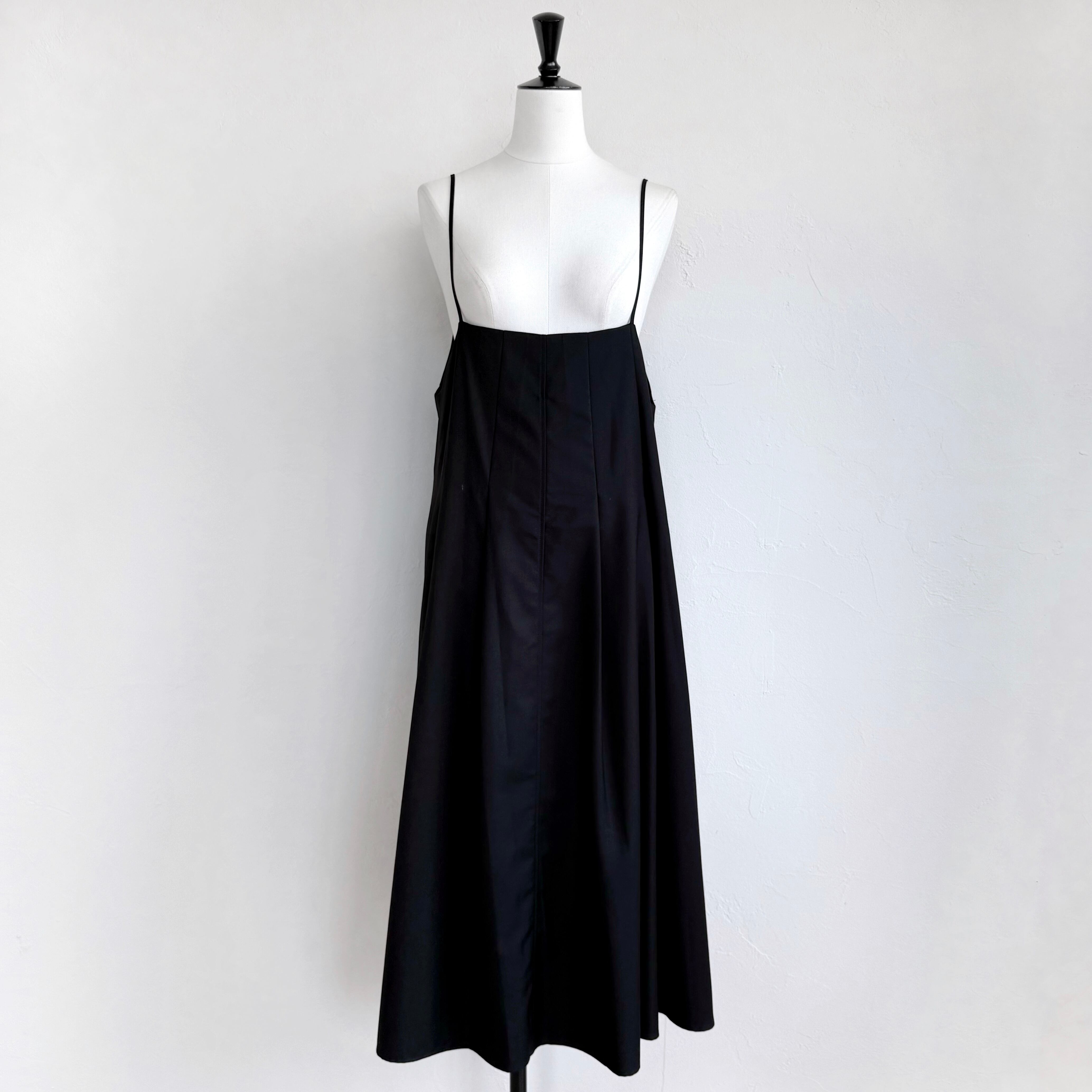 SYSORUS 新品未使用品.*˚‧裾プリーツデザインワンピース SYSORUS 新品未使用品.*˚‧裾プリーツデザインワンピース 裾