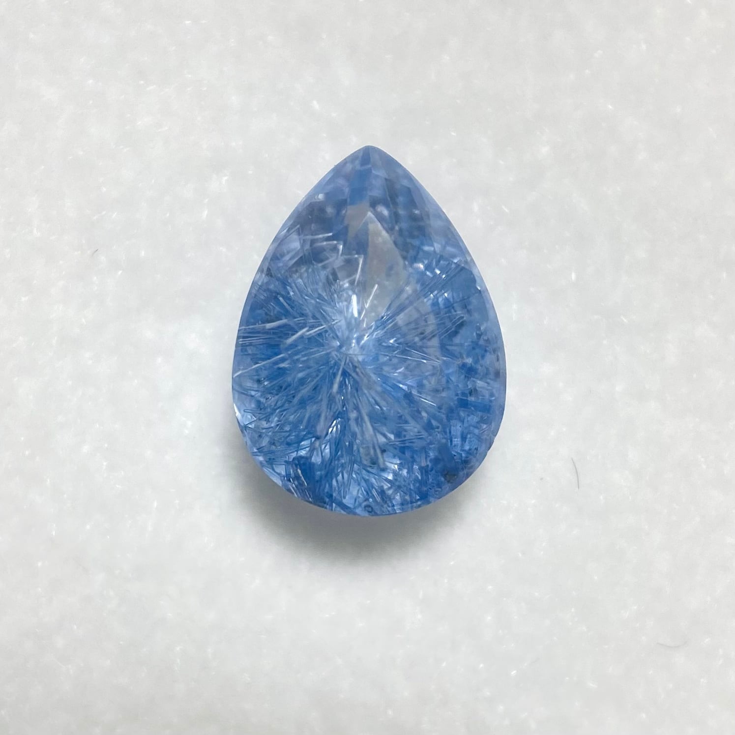 花 デュモルチェライトインクオーツ ファセットカット1