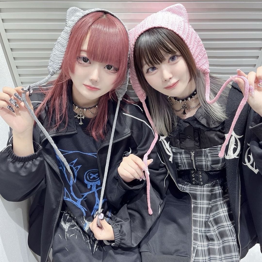 送料無料☆全5色展開 ネコ耳ヘアバンド | VOLCAN&APHRODITE