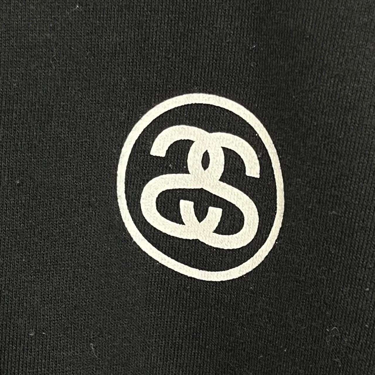 stüssy グレー パーカー バックロゴCHANELロゴ stussy ステューシー ジップパーカー バックロゴ プリントロゴ