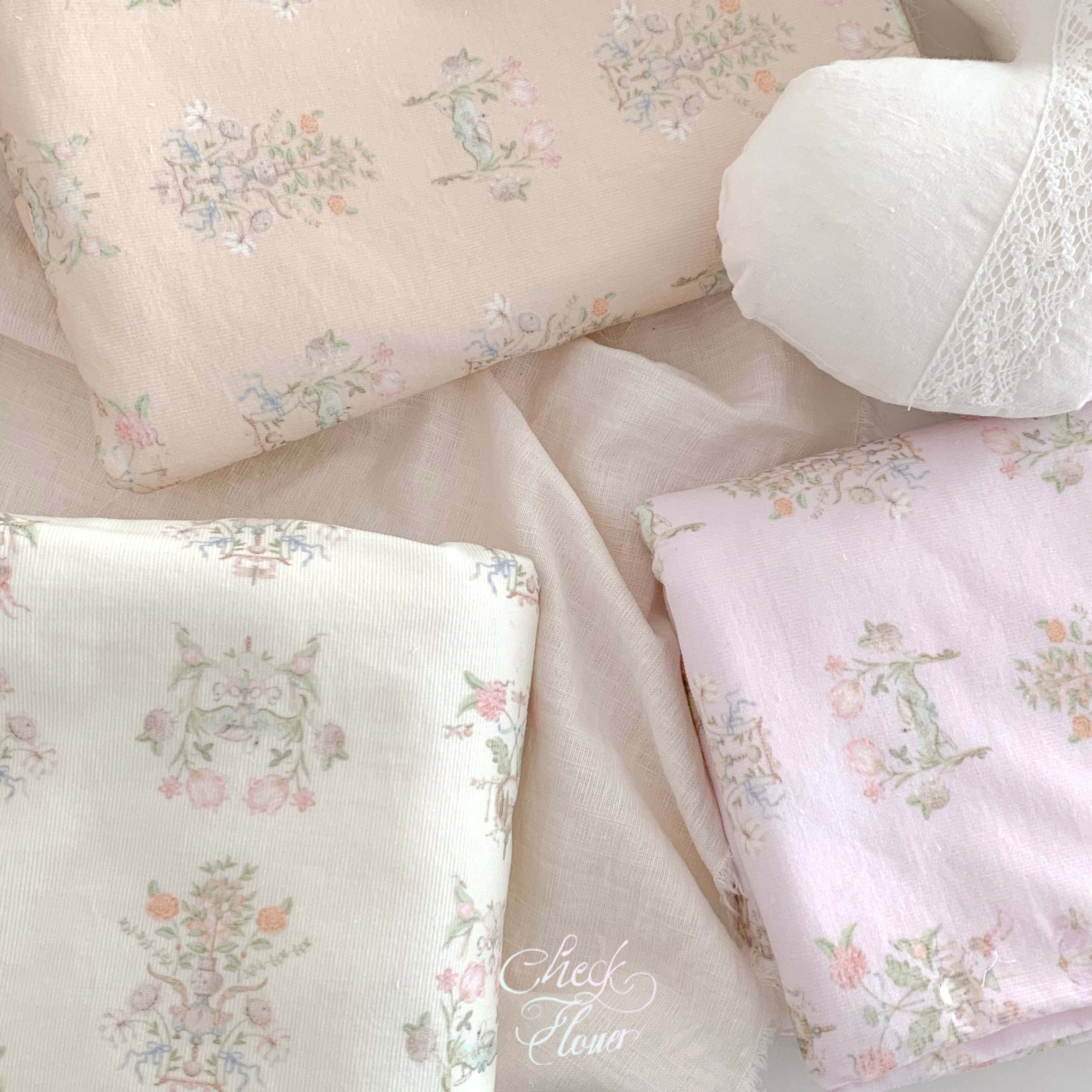 【即納】インドチューリップ ヴィンテージフラワーコーデュロイ生地