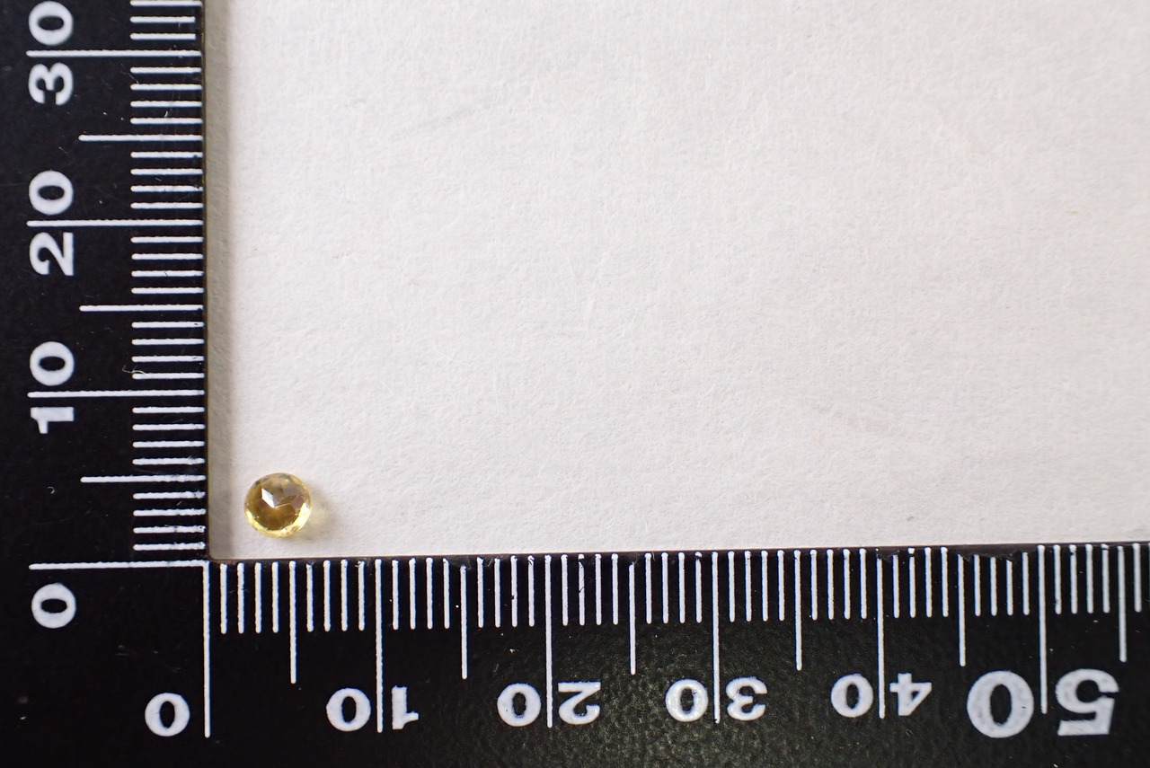 ジルコン　0.29ct　 [D9-66]