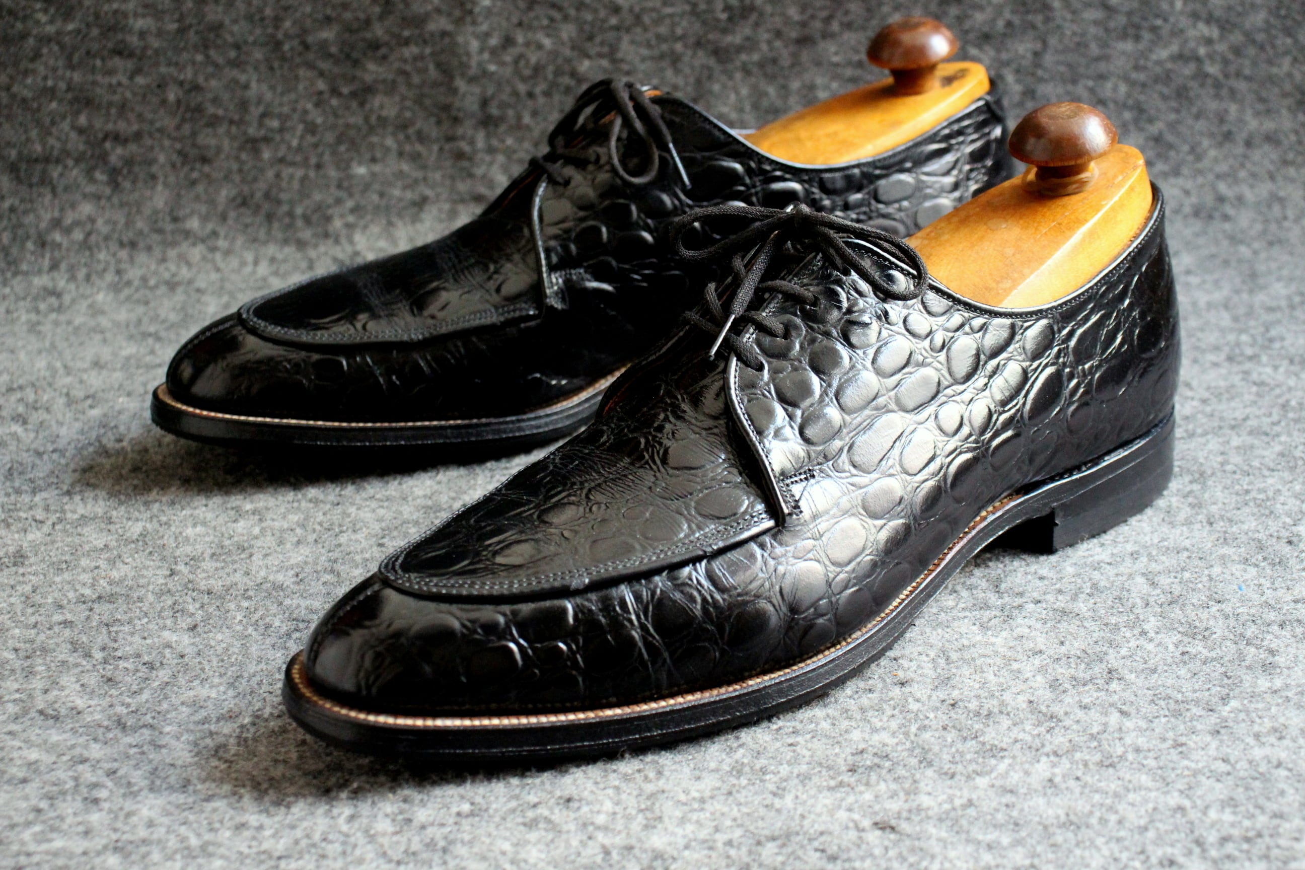 SUPER 8 SHOES