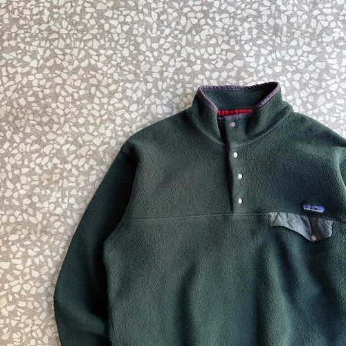 Patagonia / 90’s “SYNCHILLA” Snap-T size M