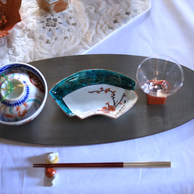 AS 山本 恭代　梅枝図扇重形皿