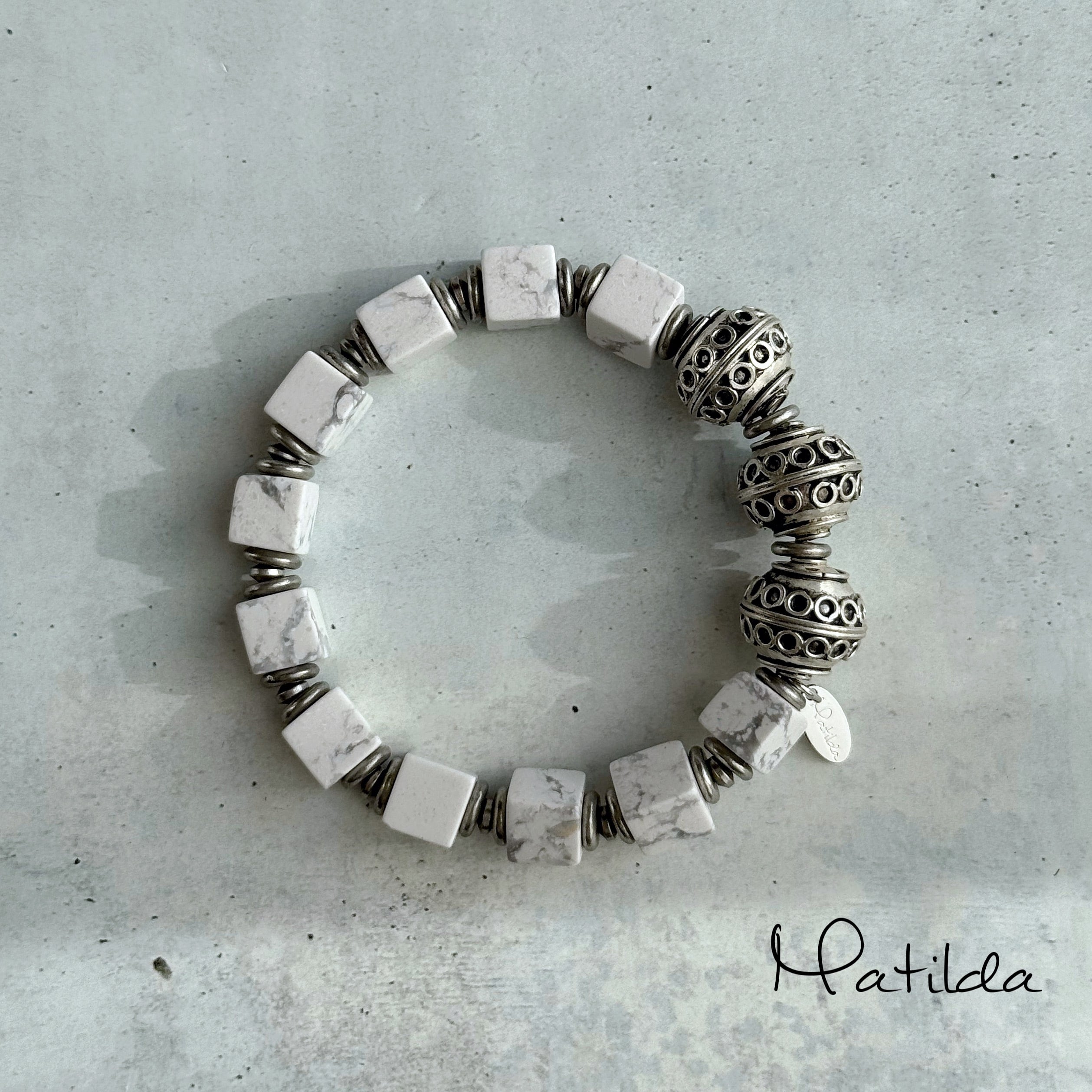 tumble bracelet(ハウライト)