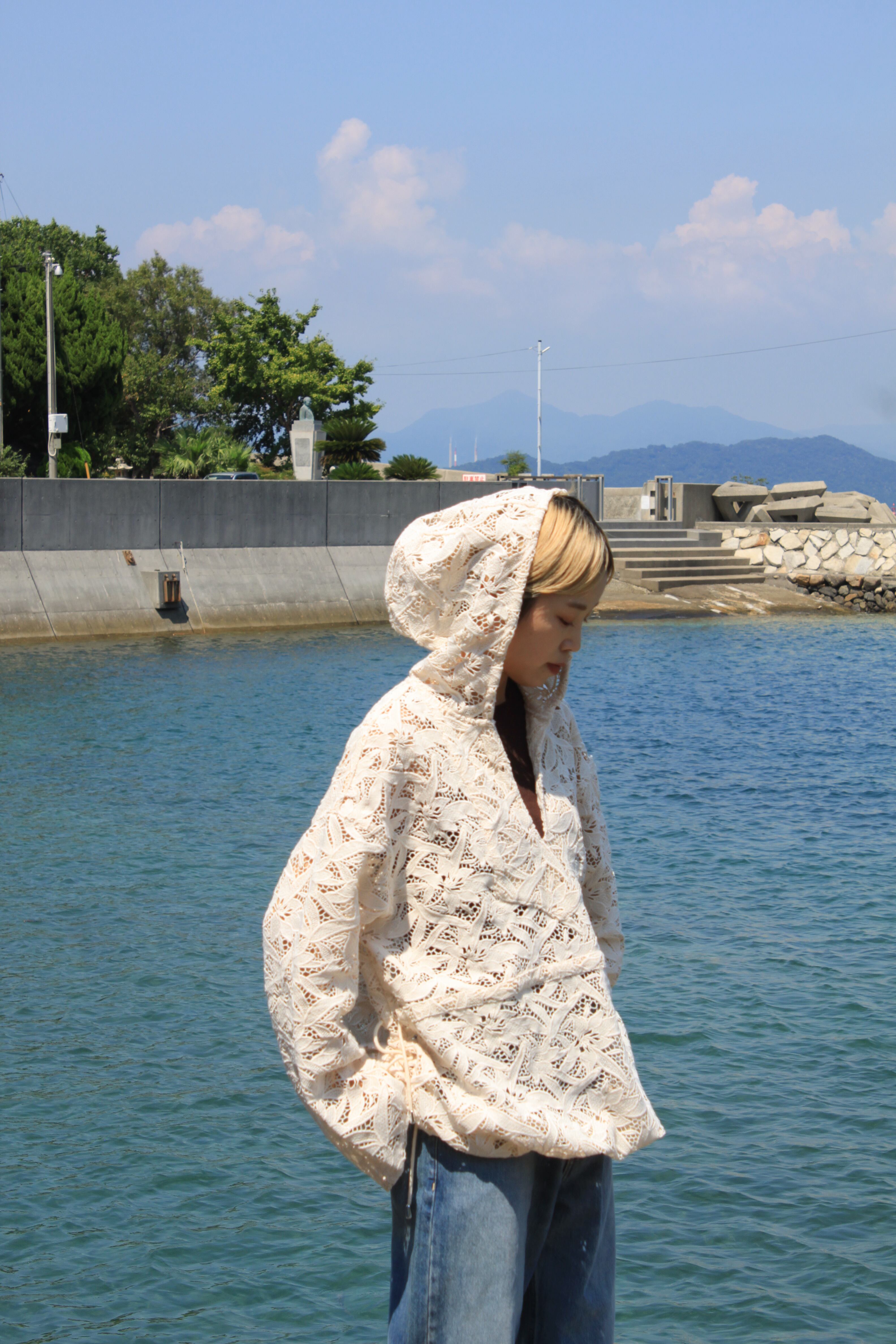 トップス Hella cotton crepe gather top hella】cotton crepe gather top | GooROUGH