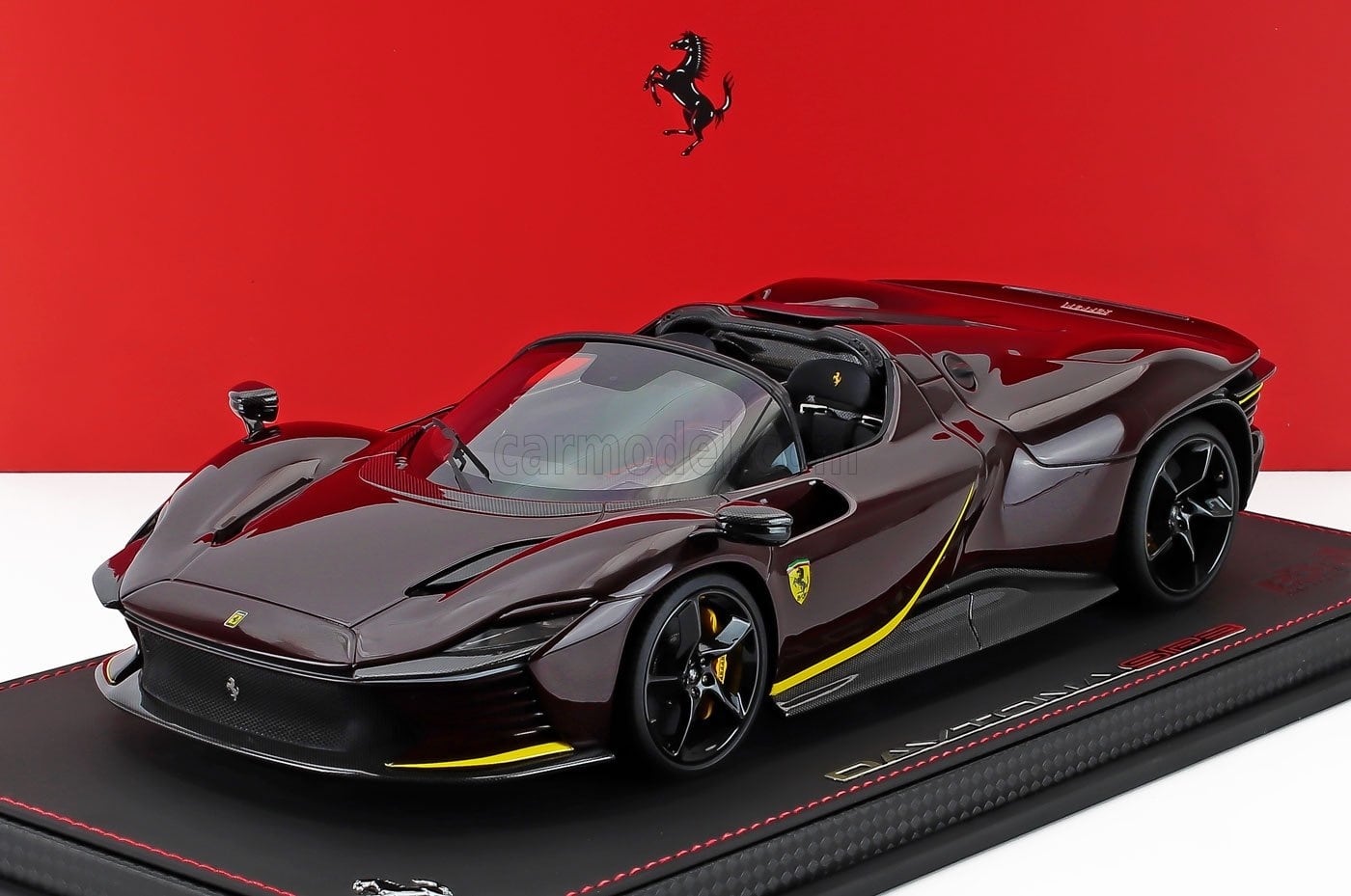 ミニカー 1/18 フェラーリ プロサングエ SUV BBR-MODELS 1/18 FERRARI