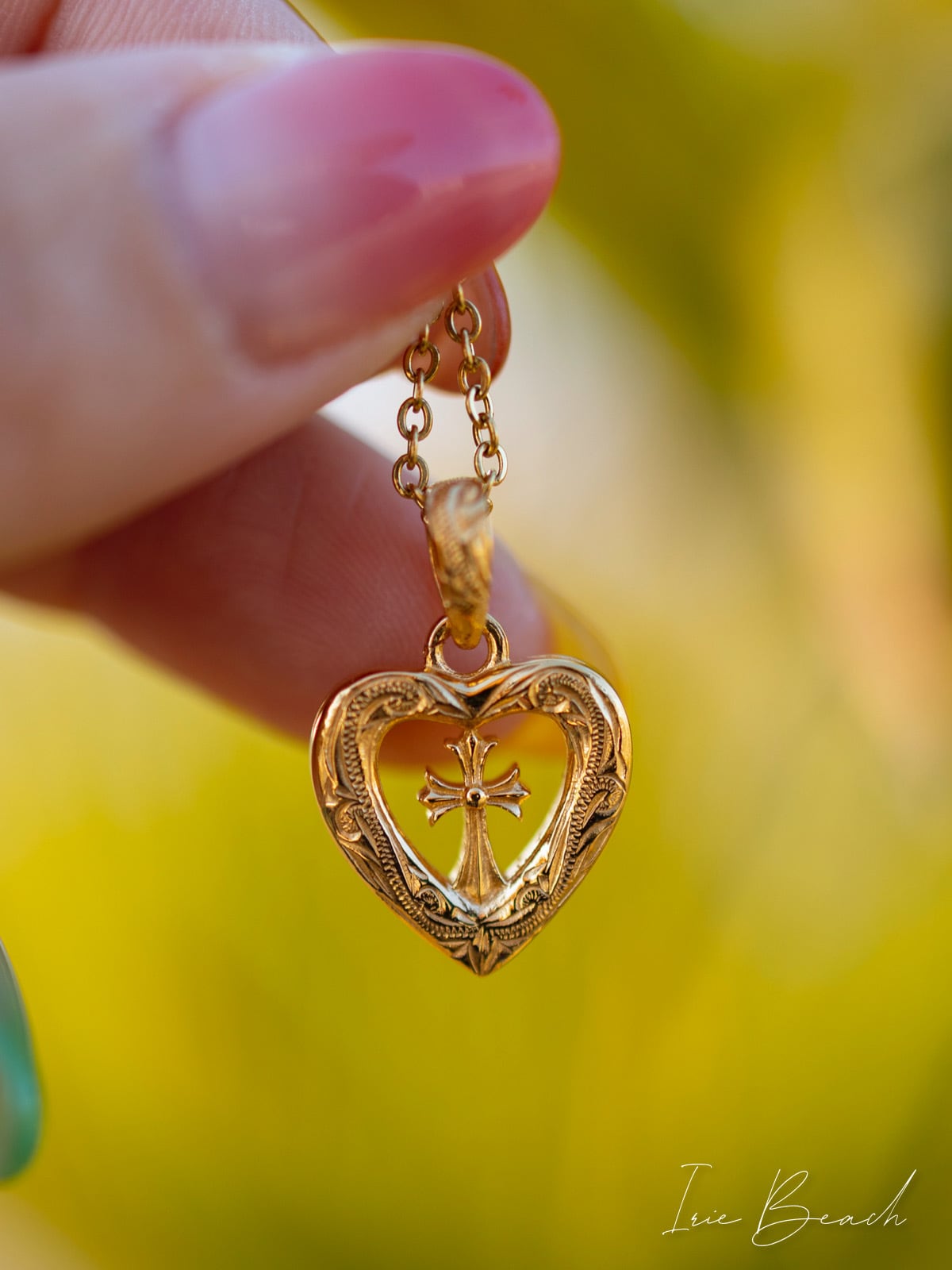 Cross heart necklace | IRIEBEACH
