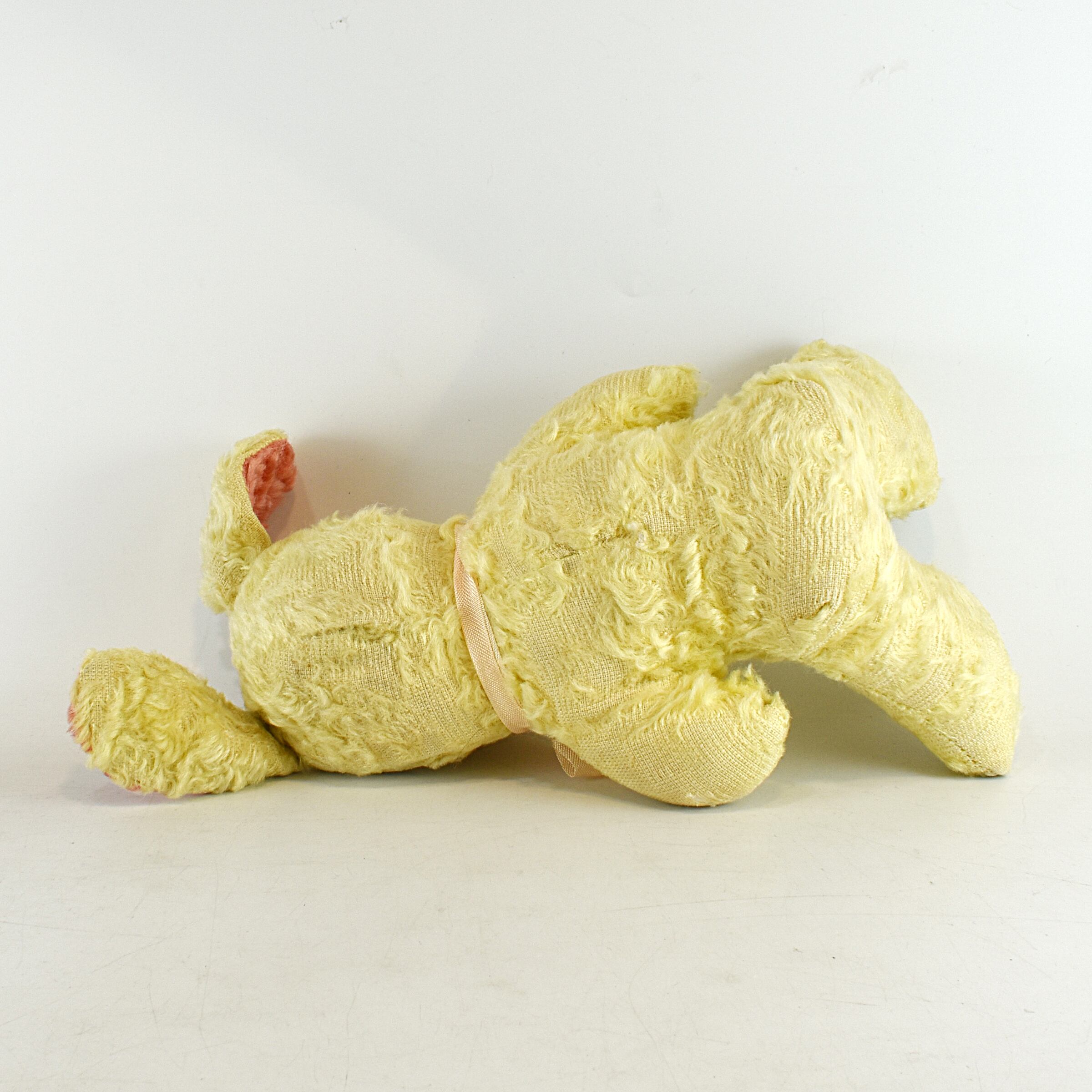 薄黄色 うさぎ バニー ぬいぐるみ人形 21センチ | ROBOTROBOT