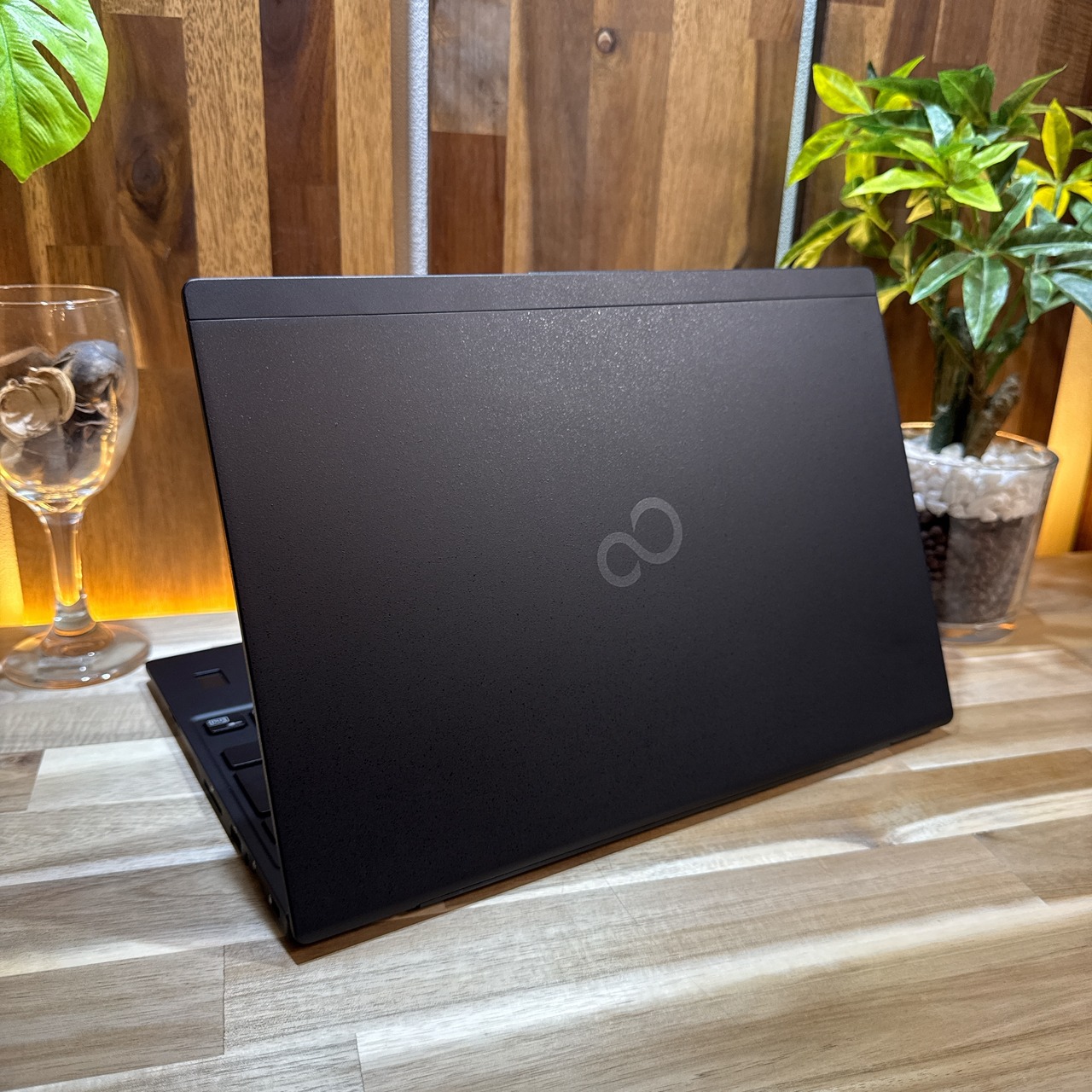 \ 公式ショップ限定価格❣️/ 美品《LTEモデル》LIFEBOOK U9310/E 第10世代 Core i5 メモリ8GB SSD256GB フルHD ノートパソコン 安心サポート&3ヶ月保証付き