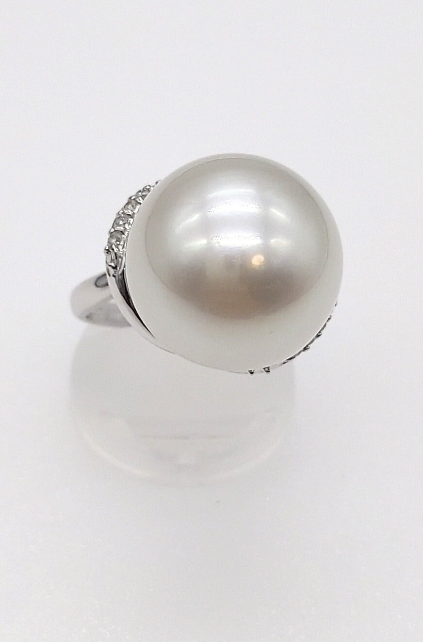 白蝶真珠リング 珠16mm Pt ダイヤ0.1ct | ジュエリージャパン