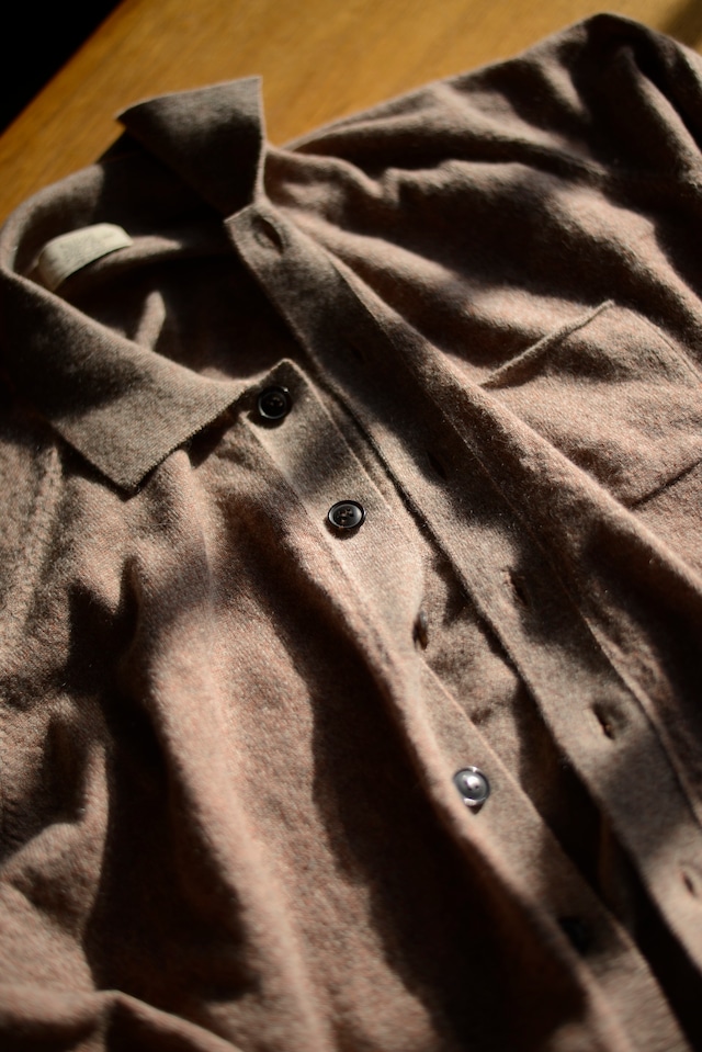 Nikki essential pieces exclusive for tatazumaiizumai / yak silk " tenkomori " cardigan (beige pink mix)