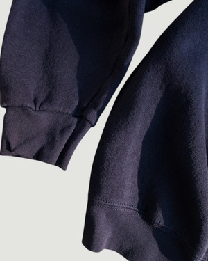 【古着】ネイビーのカレッジロゴスウェット