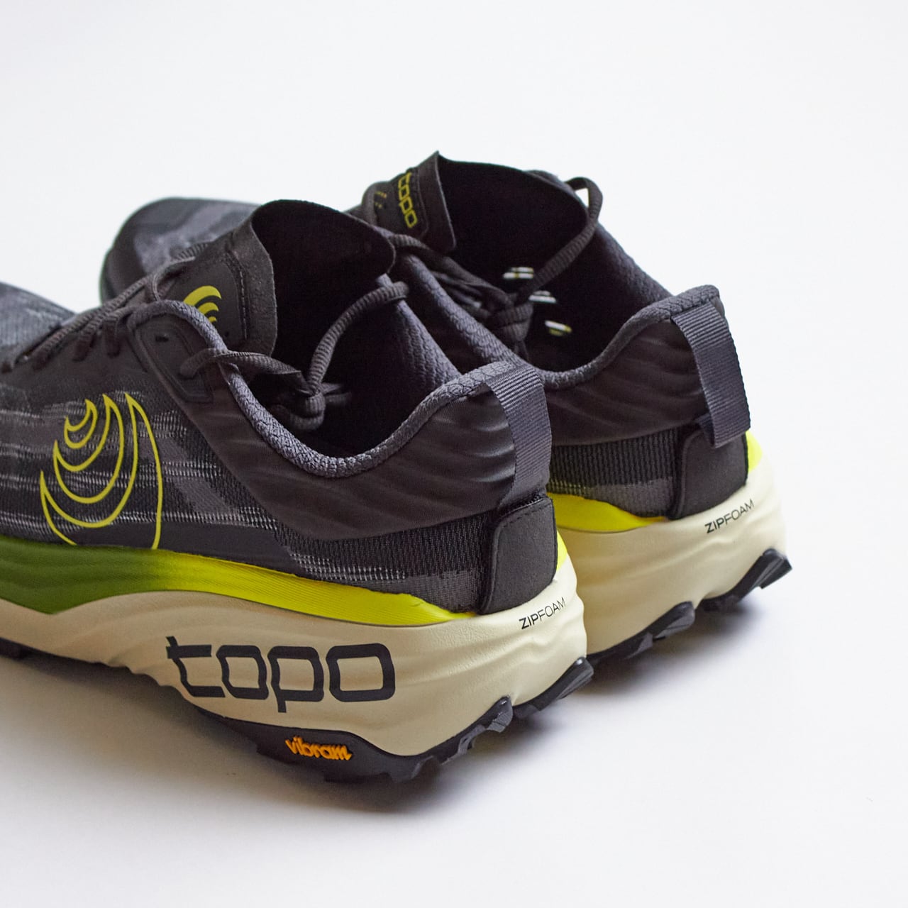 Topo Athletic（トポ アスレチック）VISTA （ビスタ） Black/Lime