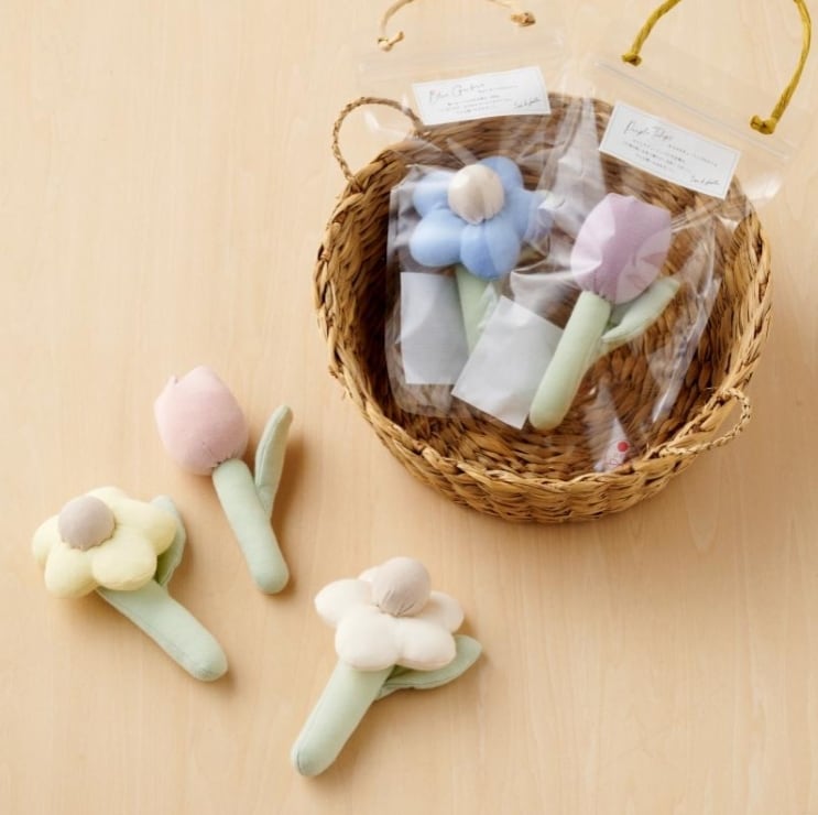 Lien de famille おはなのラトル 赤ちゃんのガラガラ 布製 日本製 リヤ