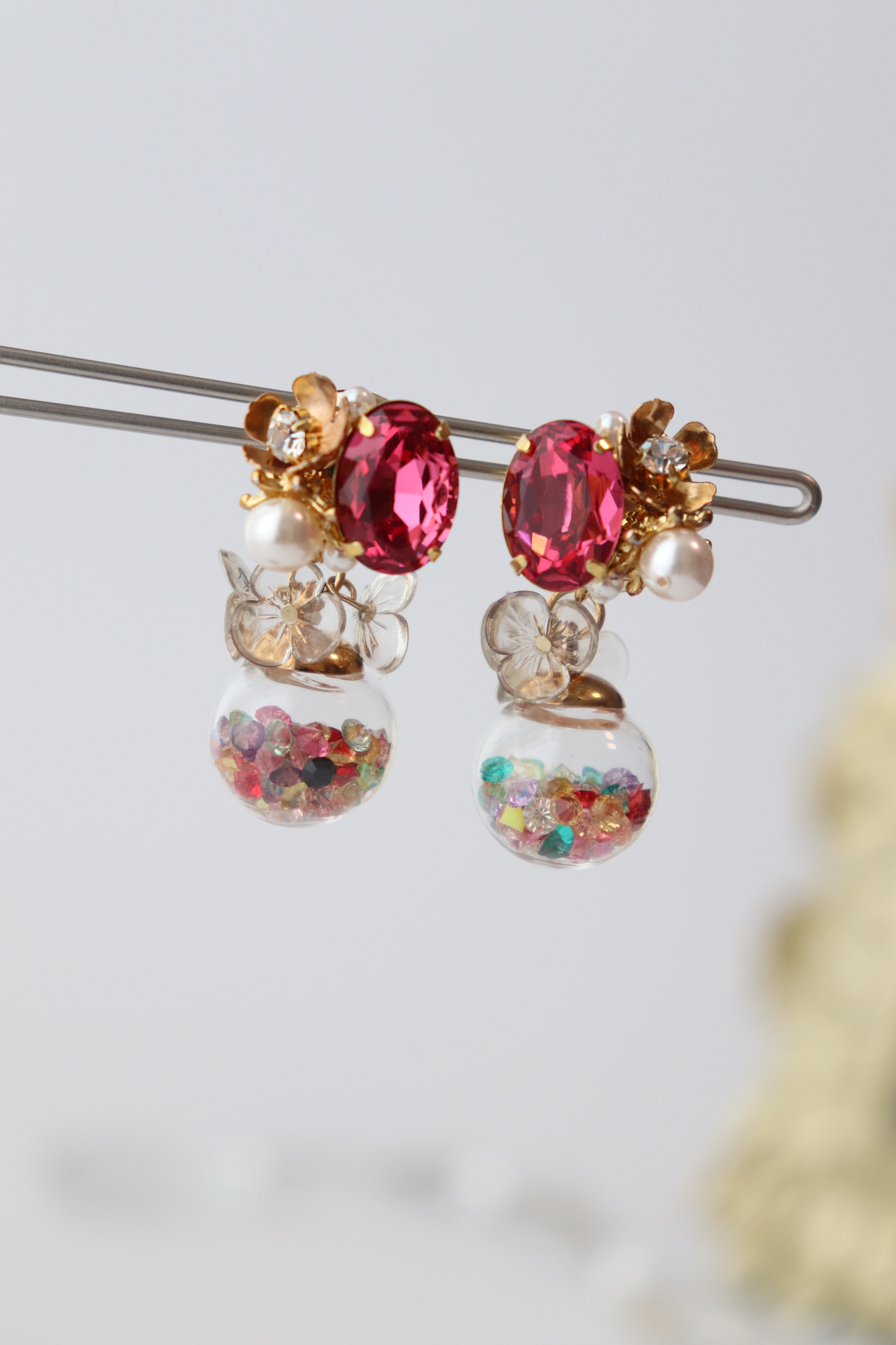 ラズベリーピンク ビジューイヤリング ピンク 桜