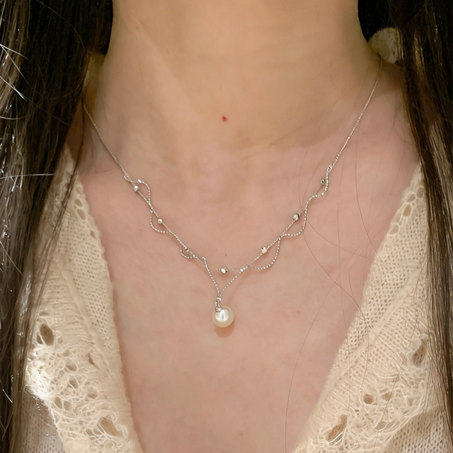 moレースとパールの重ね着きネックレス 2s