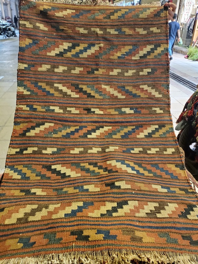 絨毯クエスト40【No.66】Kilim ※現在、こちらの商品はイランに置いてあります。ご希望の方は先ずは在庫のご確認をお願いします。