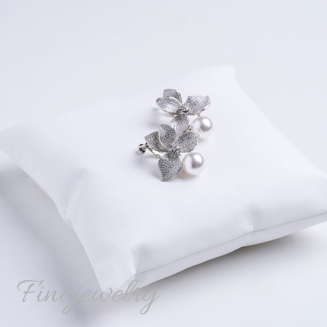 P076 ピアス・イヤリング