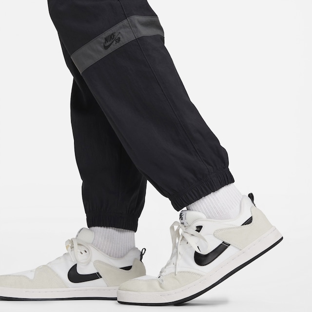 【NIKE】Nike SB essential trac pants