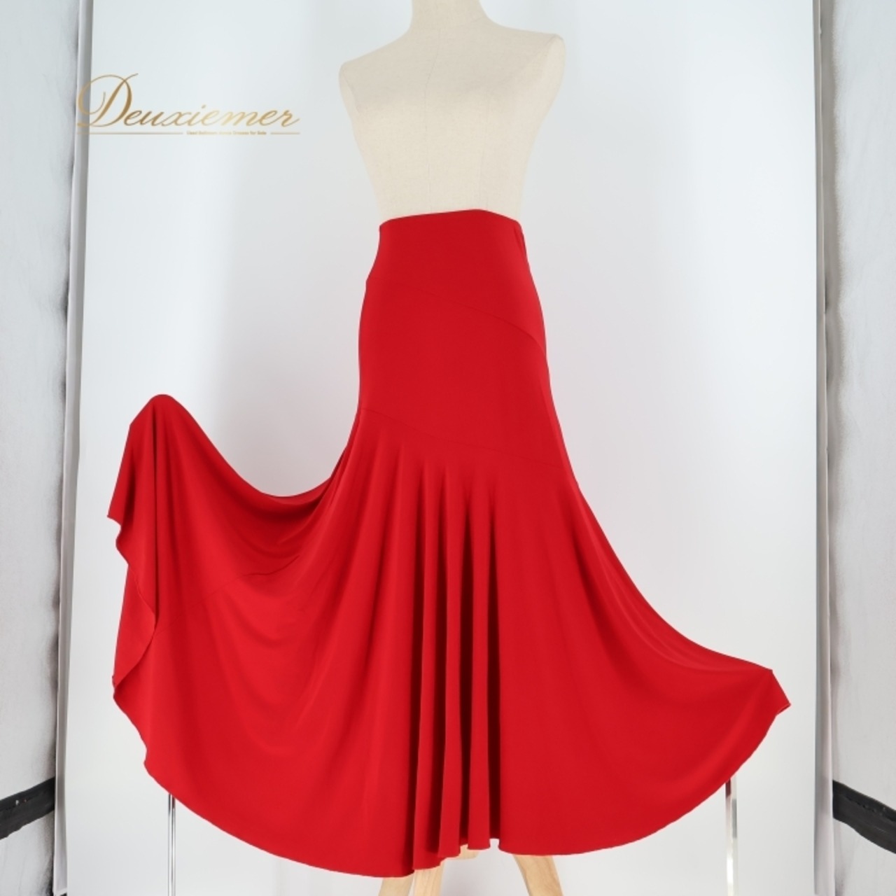 フラメンコ 衣装 ファルダ スカート 赤 無地 薄い 軽い ストレッチ 伸縮 レッスン 練習着 発表会 パーティ ペチコート レッド系 フラメンコスカート ダンス衣装 レディース 発表会用 ステージ衣装 おしゃれ 軽量 衣装用 スカート 伸縮性 練習用 フェスティバル