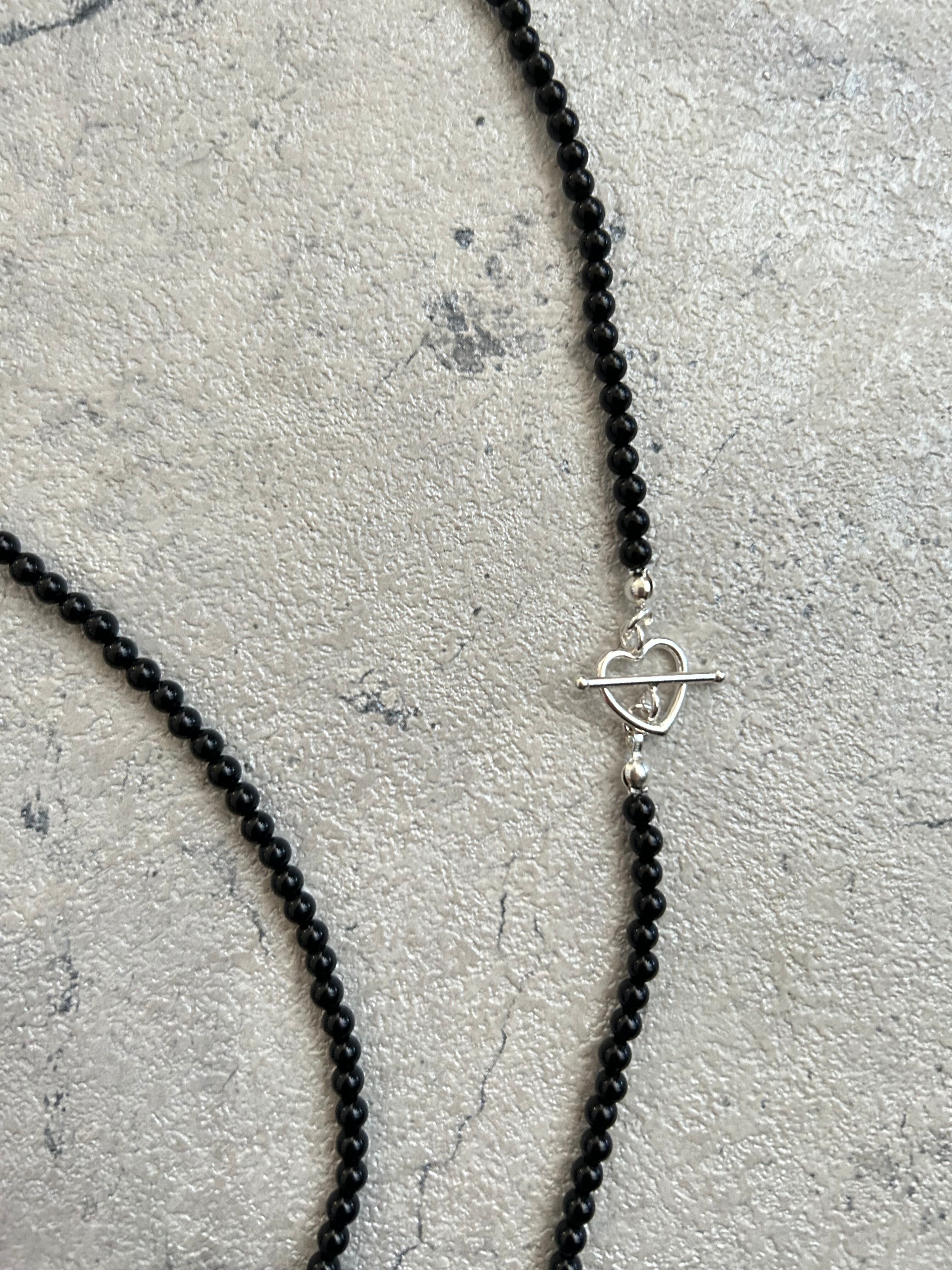 オニキスロングネックレス | 上品なアクセサリー | こだわり素材・重ね