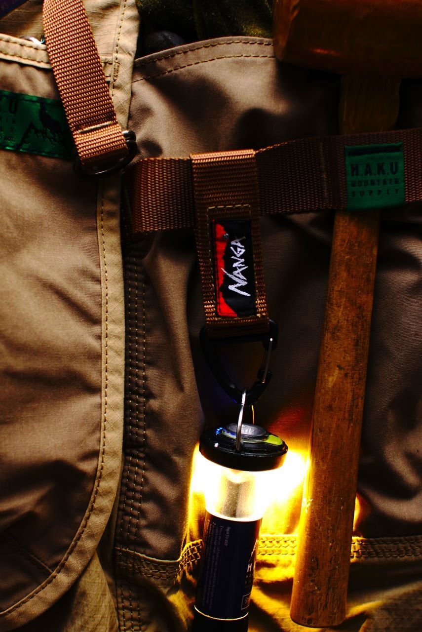 HKS117 NANGA×H.A.K.U HANDSFREE CARPENTER | H.A.K.U MOUNTAIN SUPPLY