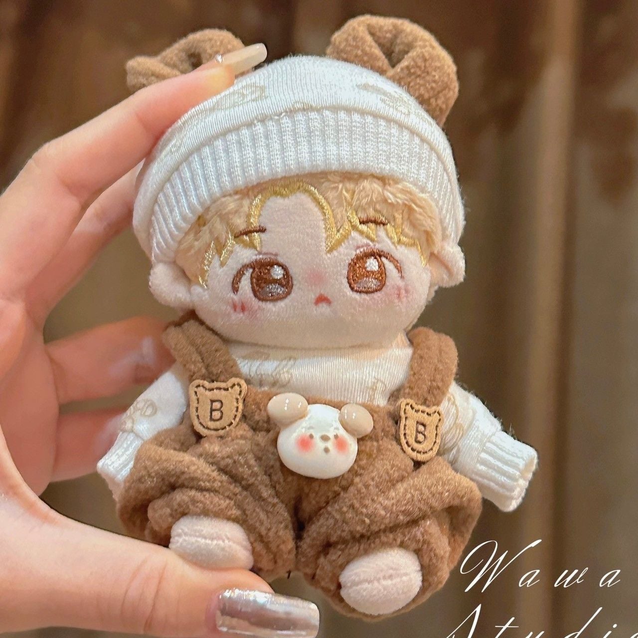 ぬい服 10cm くま耳のホワイトオーバーオール服 ニット帽 いつぬい