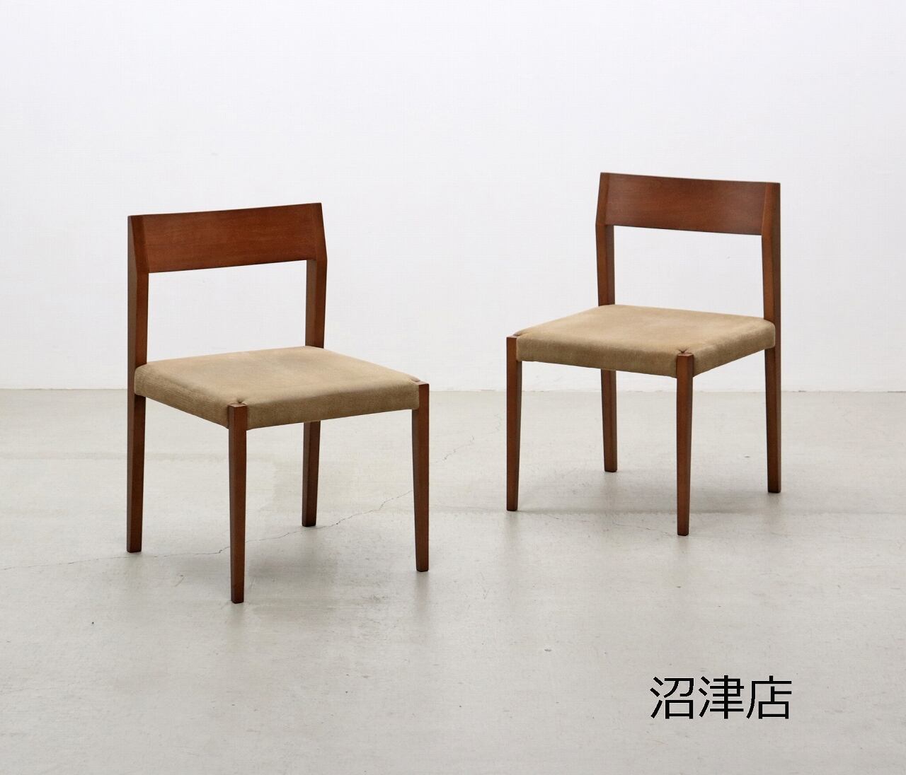 沼津店】在庫2脚 HUKLA フクラ BRIN ブラン ウォールナット ダイニング 