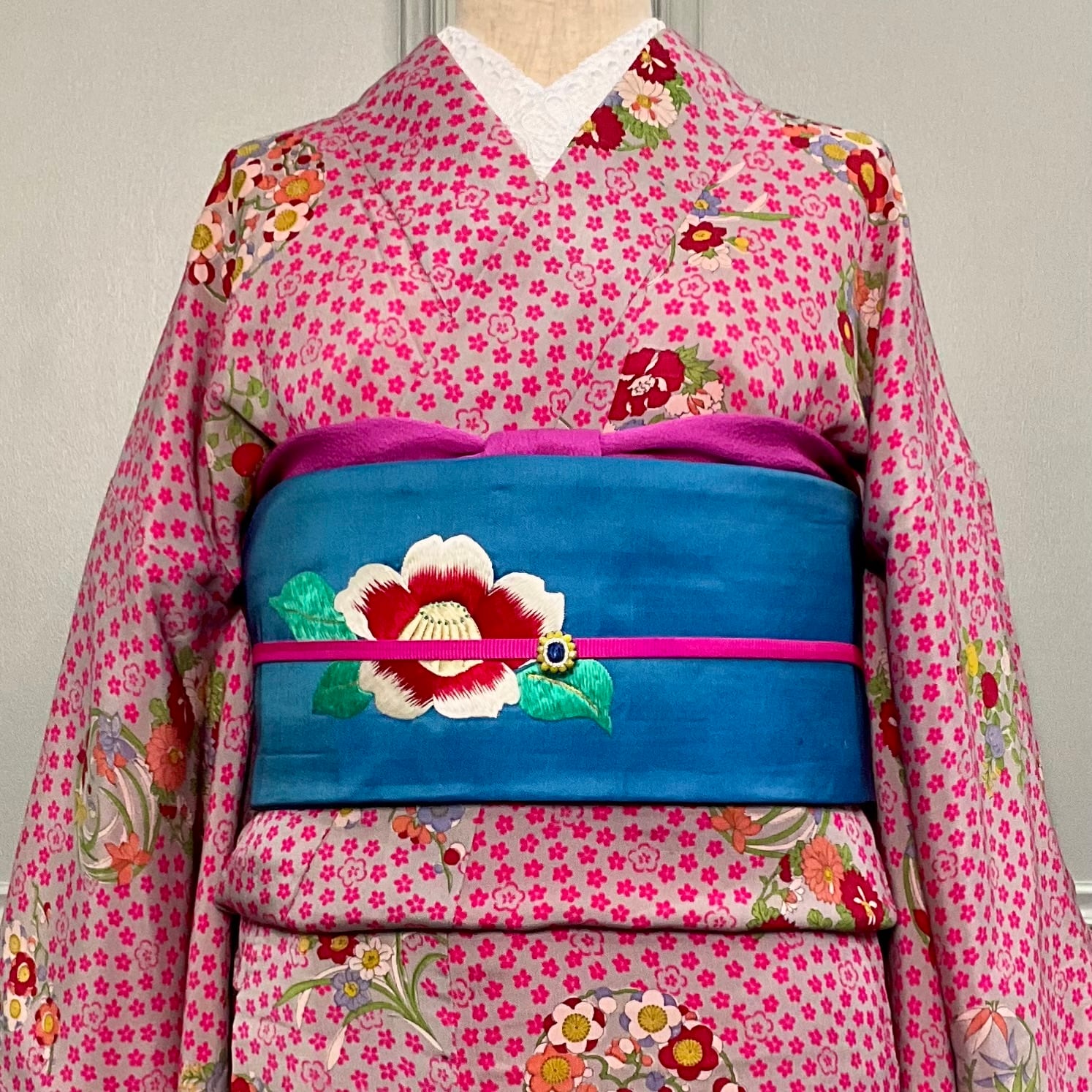 ツバキ浪漫＊椿 雲取り 刺繍 繻子 ブルー 青 花 アンティーク名古屋帯