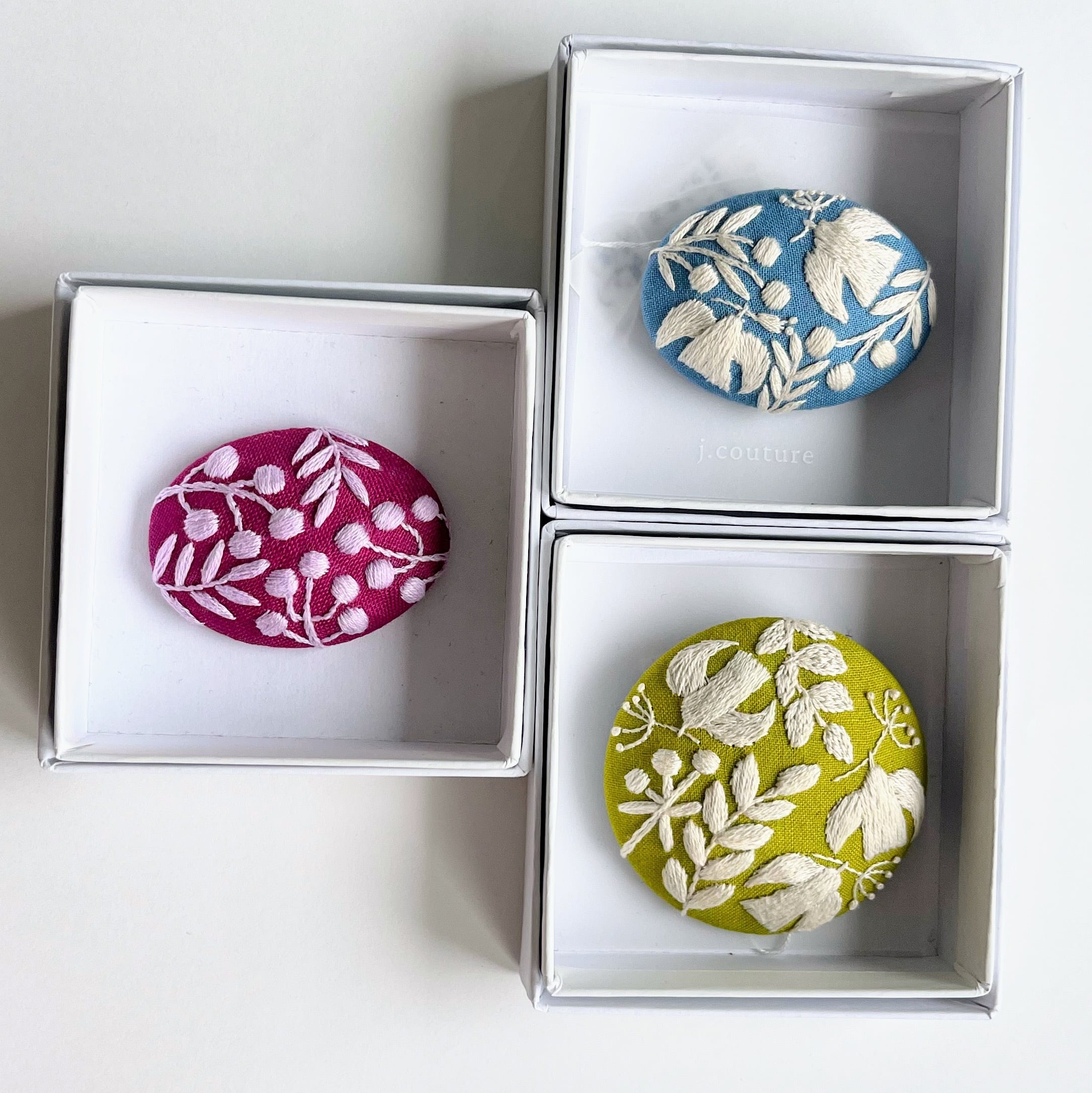 北欧風木の実の刺繍ブローチ【botanical】#276 | j.couture