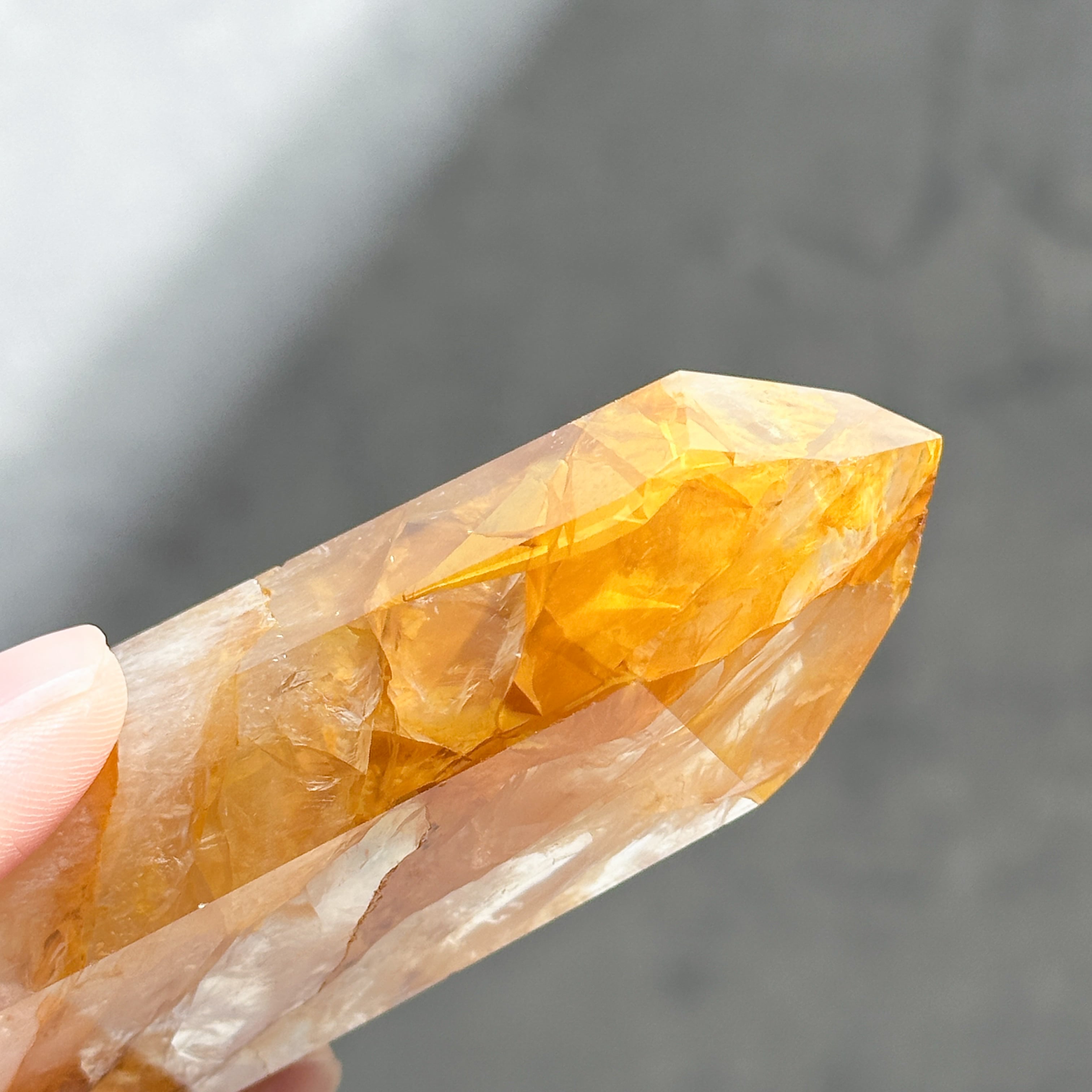 ミナスジェライス産ゴールデンヒーラー タワー型45◇ Golden Healer