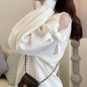 Off-shoulder Ribbon Pullover 237111