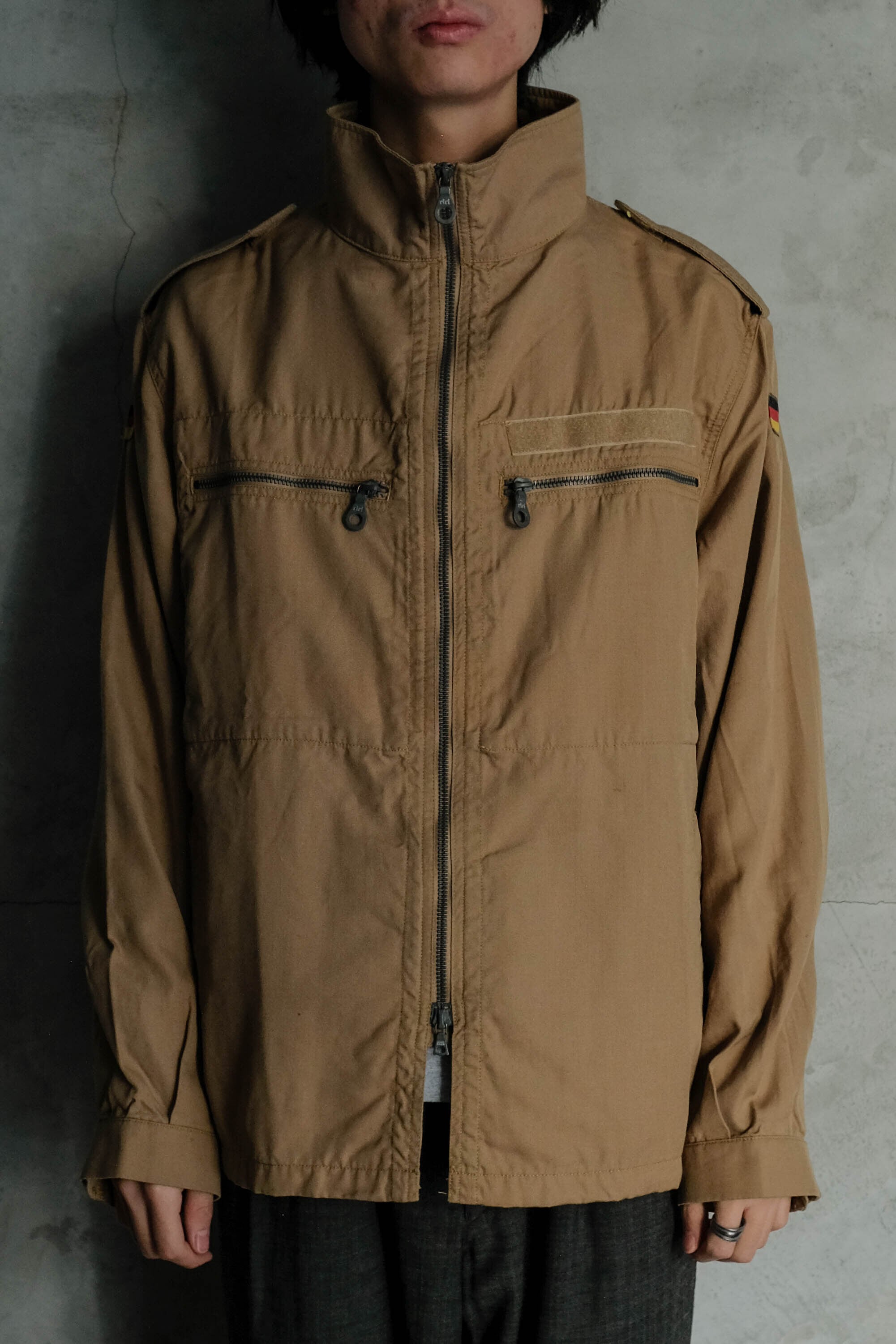 ドイツ軍 ベージュのジップアップジャケット | militaria & encore