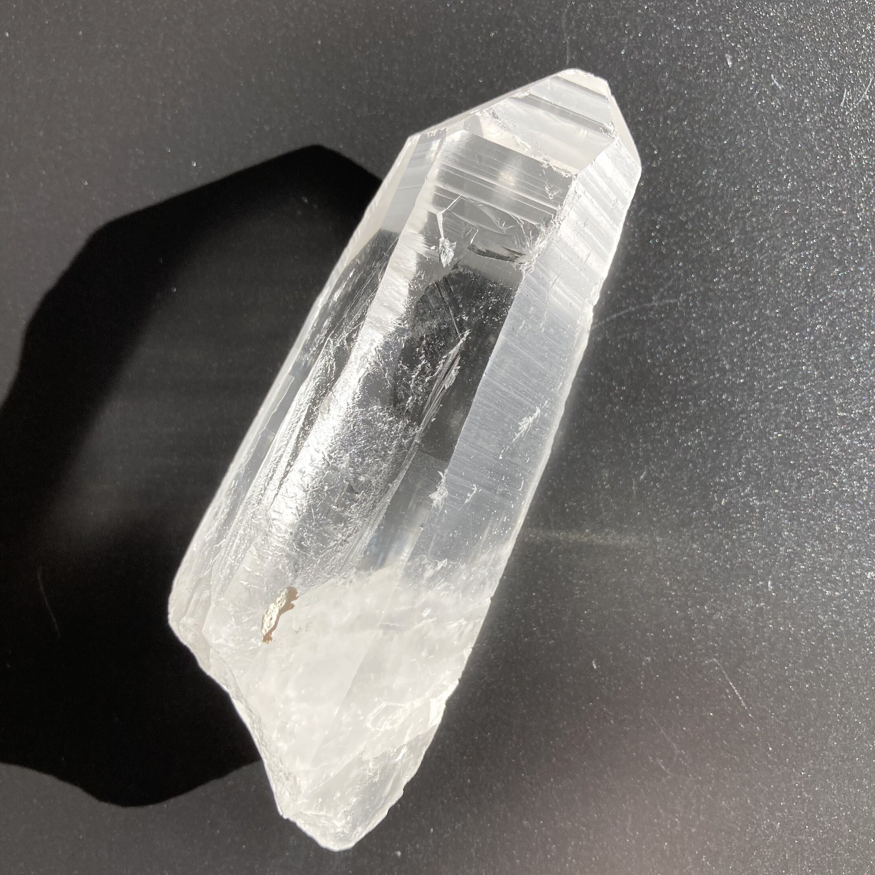 ブラジル・セーラデカブラル産 レムリアン水晶ポイント 144g | M Minerale