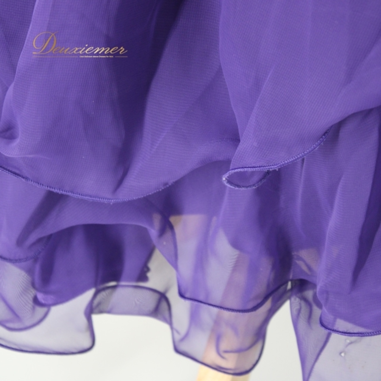 社交ダンス 衣装 スタンダード ドレス ワンピース パーティドレス ICHIOKU イチオク 紫 パープル系 長袖 レース ラインストーン 発表会 派手 大人の色香 バイオレット 軽やか フレア デザイン おしゃれ 派手さ ステージ衣装 競技用 耐久性 高品質 着心地 良い 目を引く