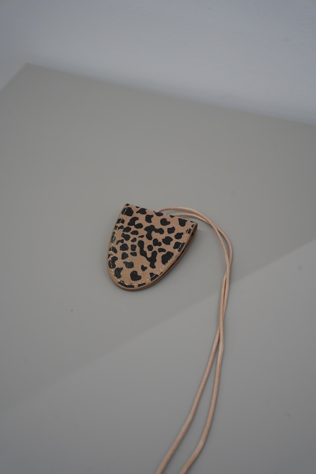 MEGANE HIMO NECKLACE