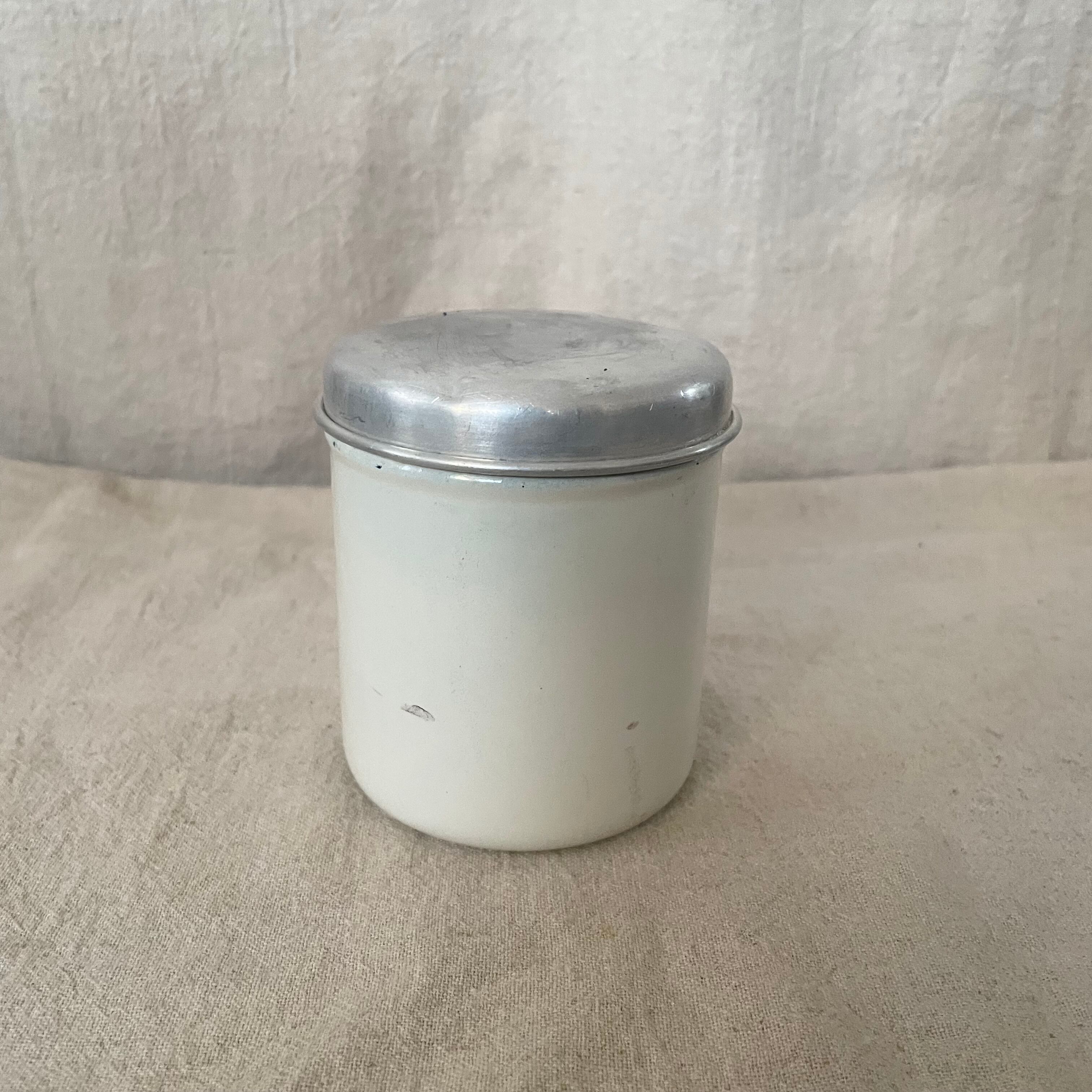 白の小さめホーロー缶
